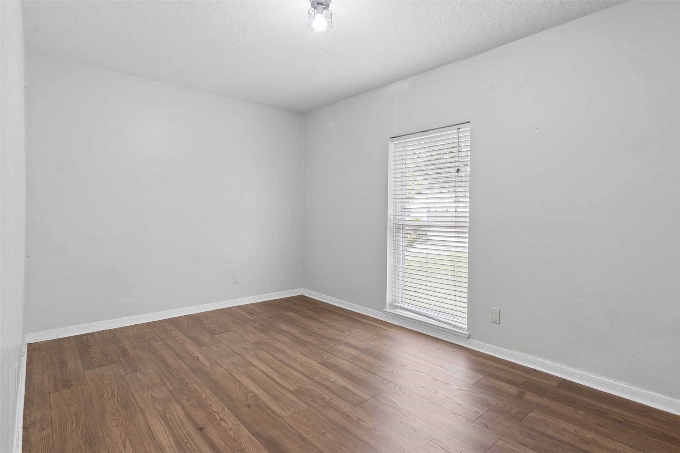 5914 Willowbend Boulevard Property Photo 15