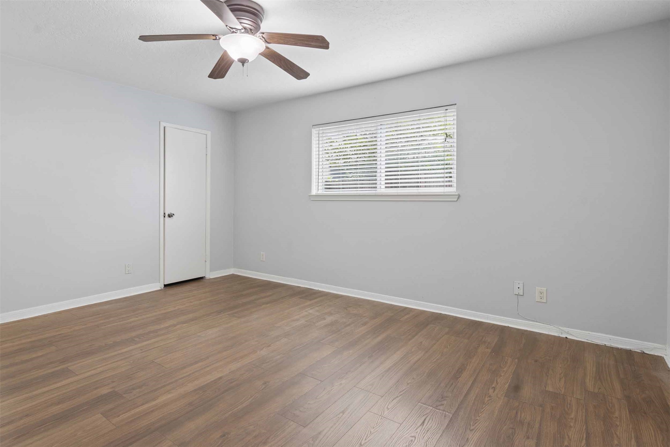 5914 Willowbend Boulevard Property Photo 16