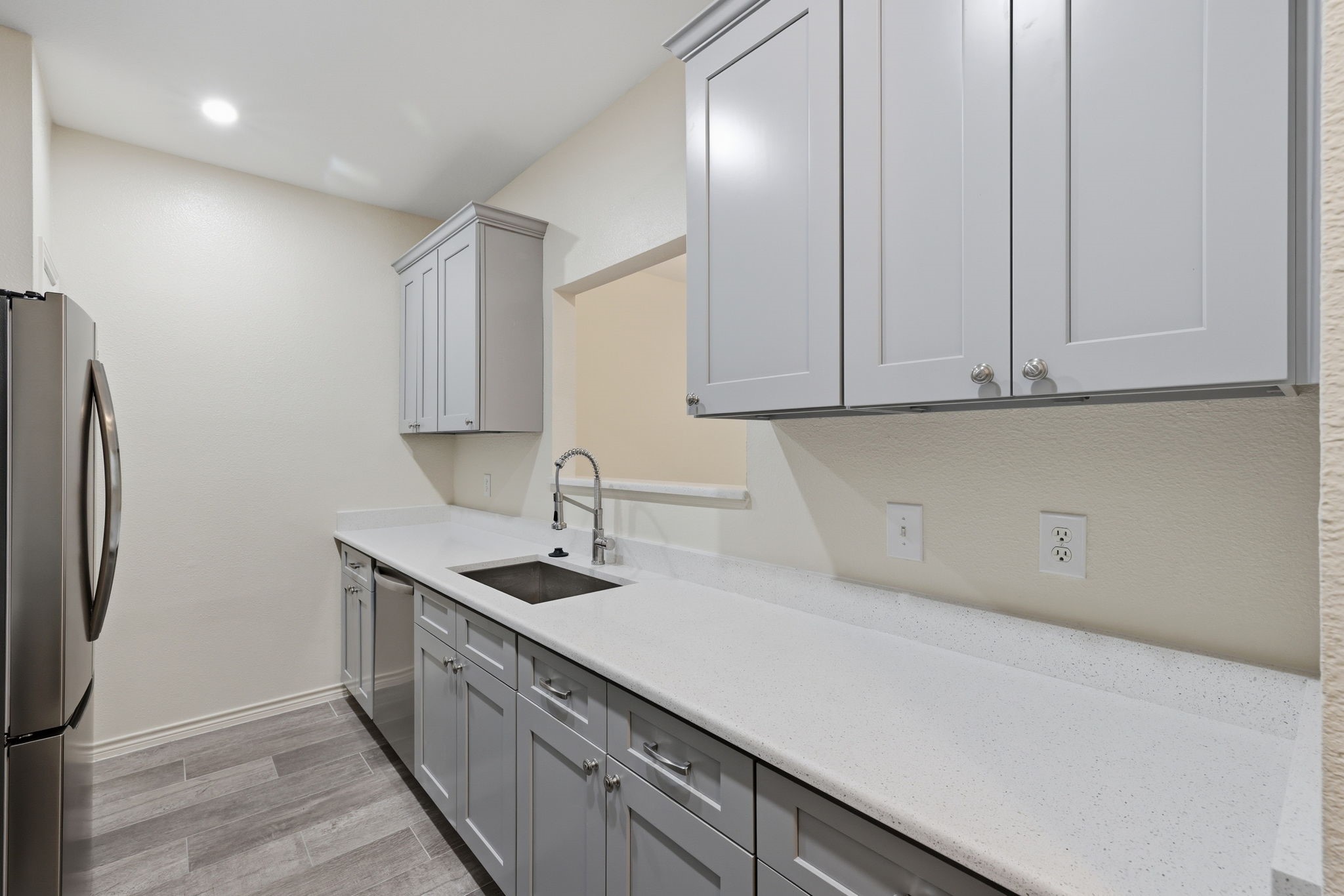 2978 Holly Hall Street Property Photo 10