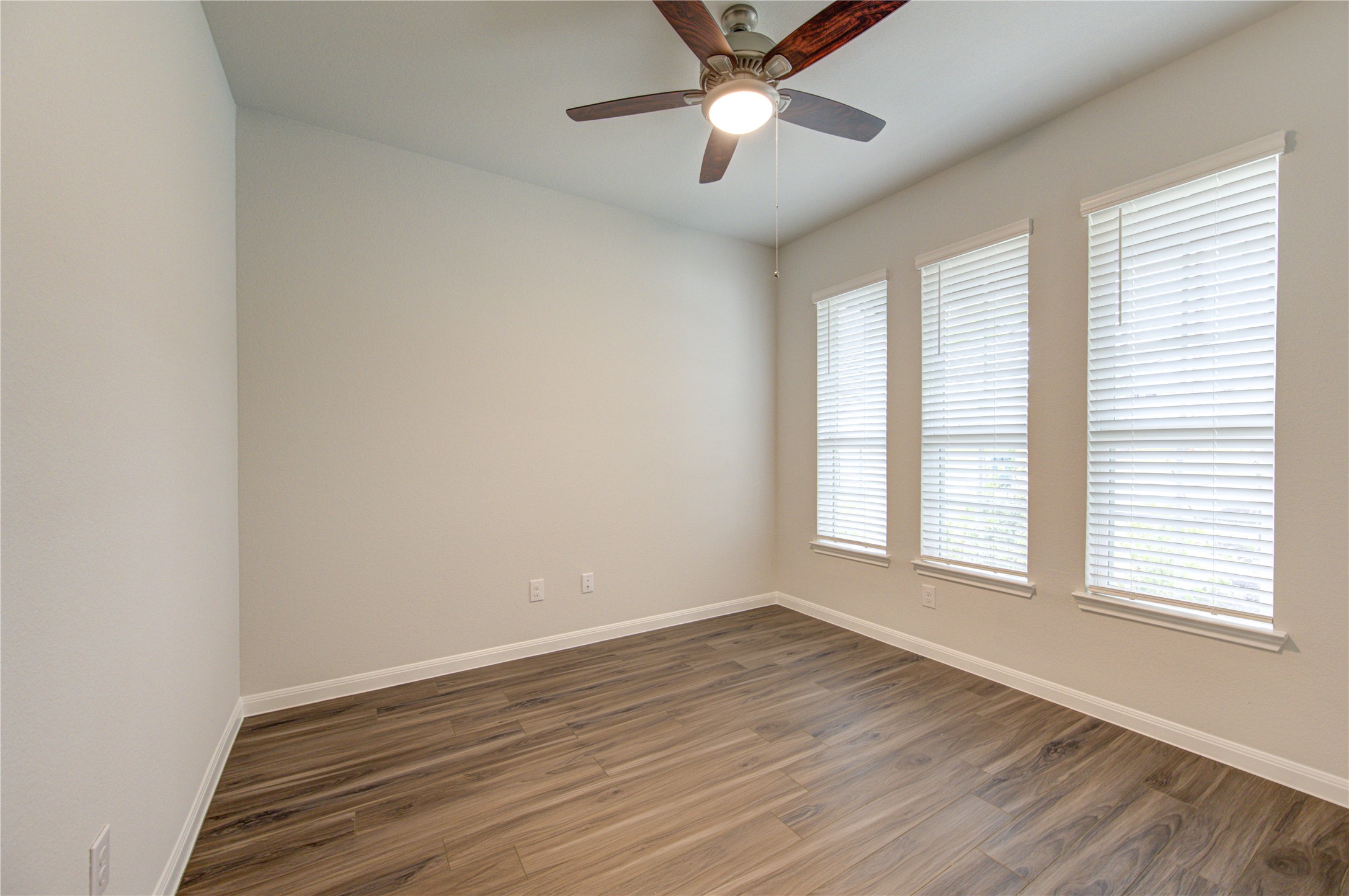 3706 Windswept Drive Property Photo 3