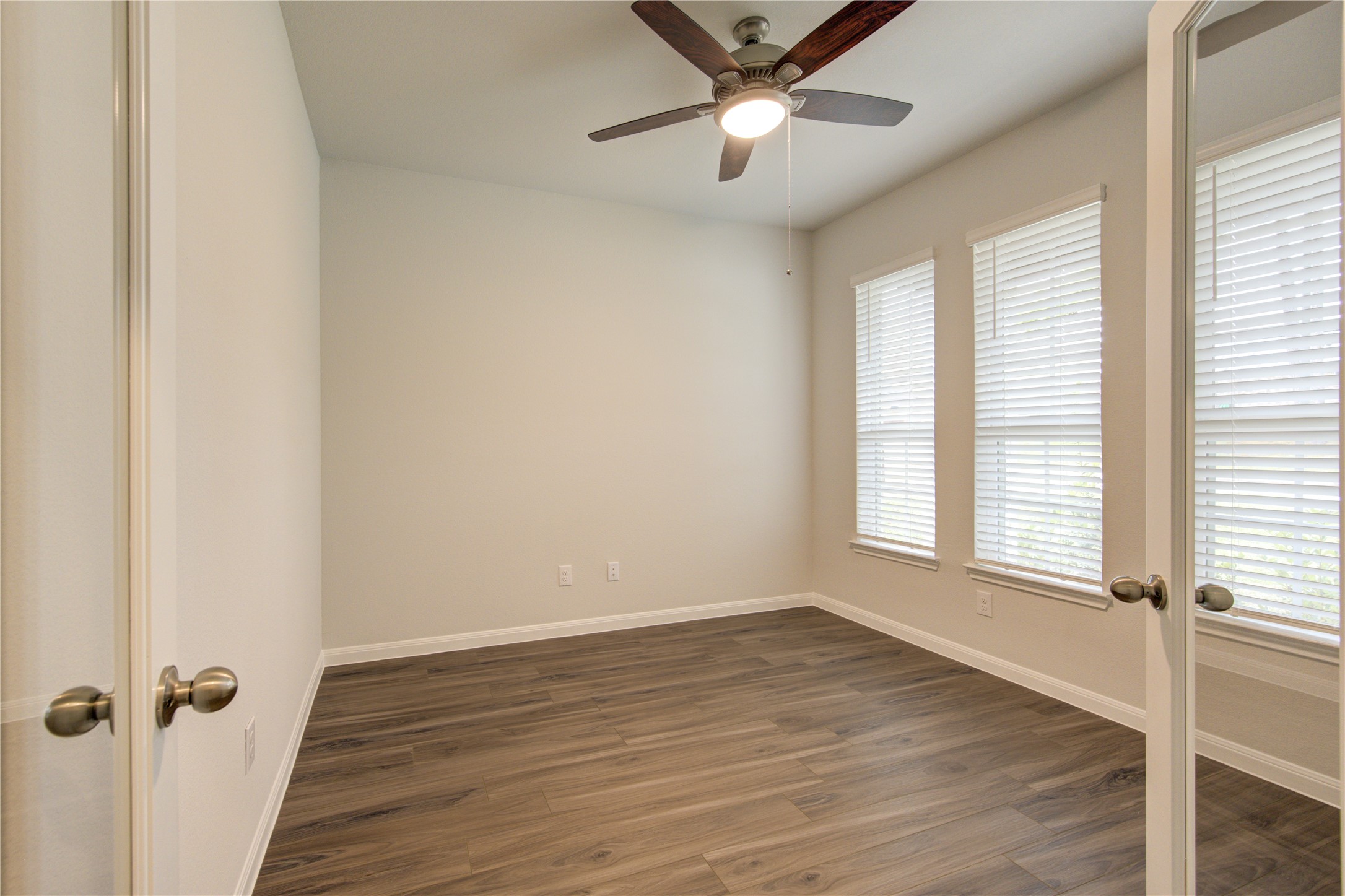 3706 Windswept Drive Property Photo 4