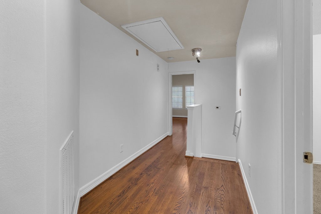 20039 Oland Way Property Photo 18