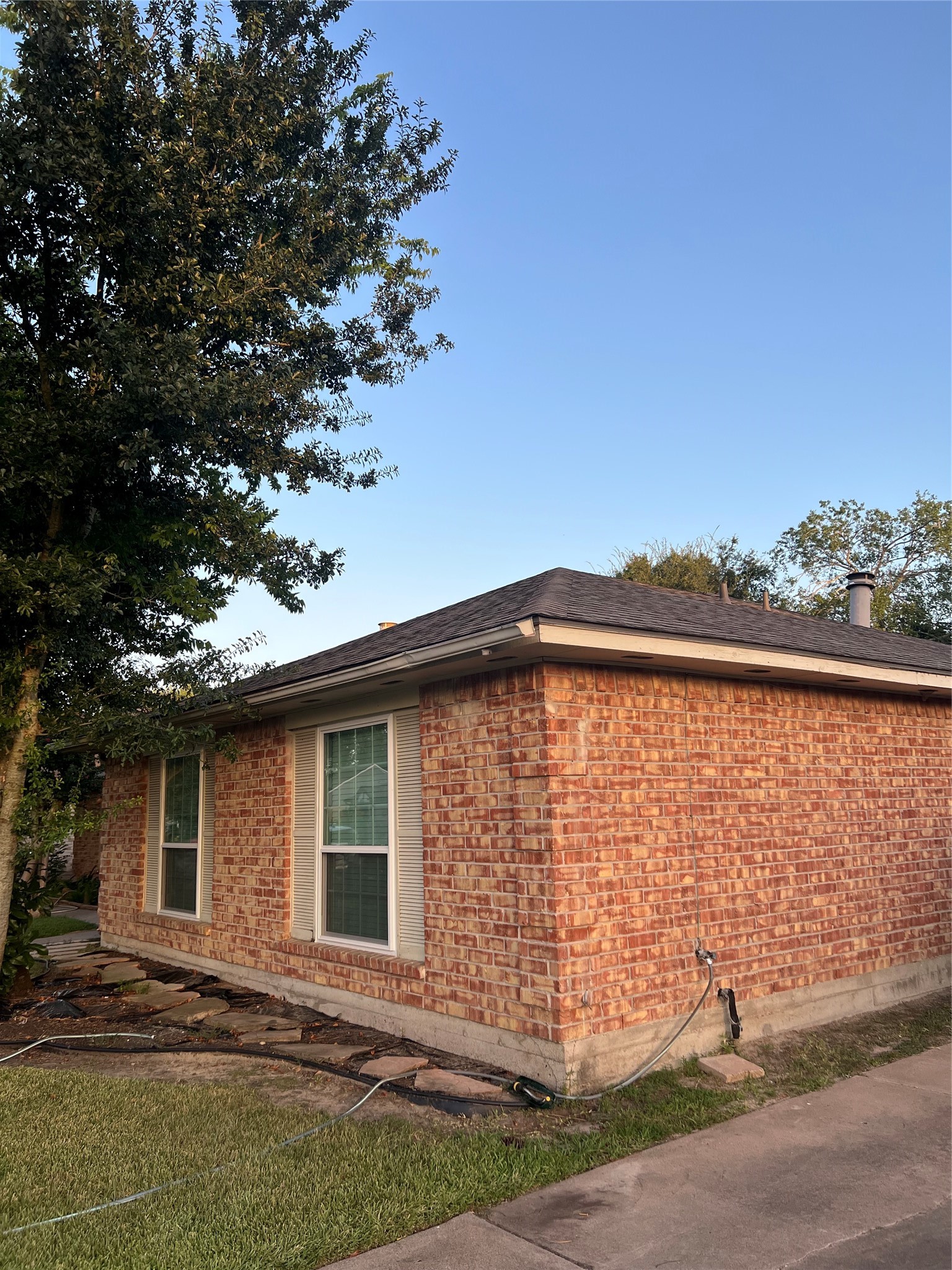 19319 Hollowlog Drive Property Photo 2