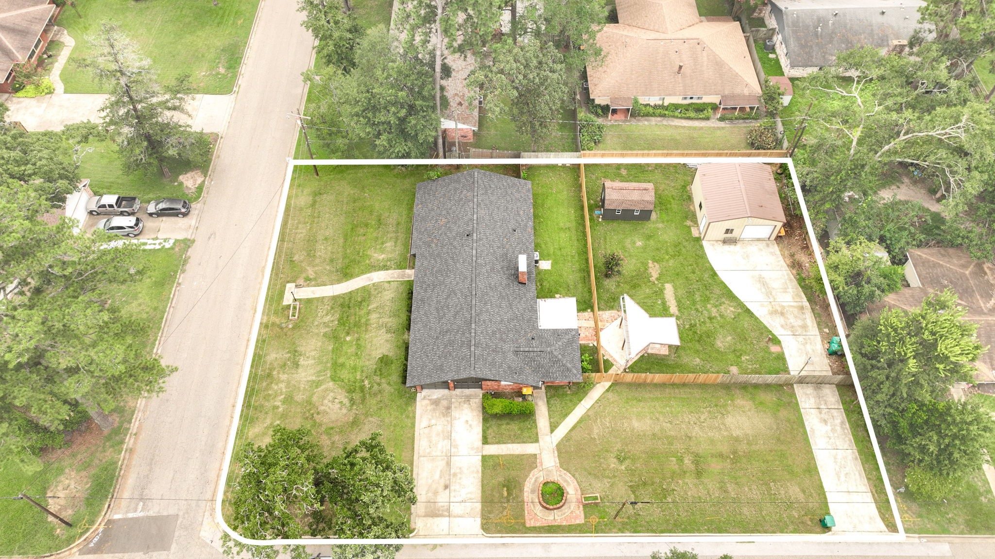 1703 N Roberson Street Property Photo 1