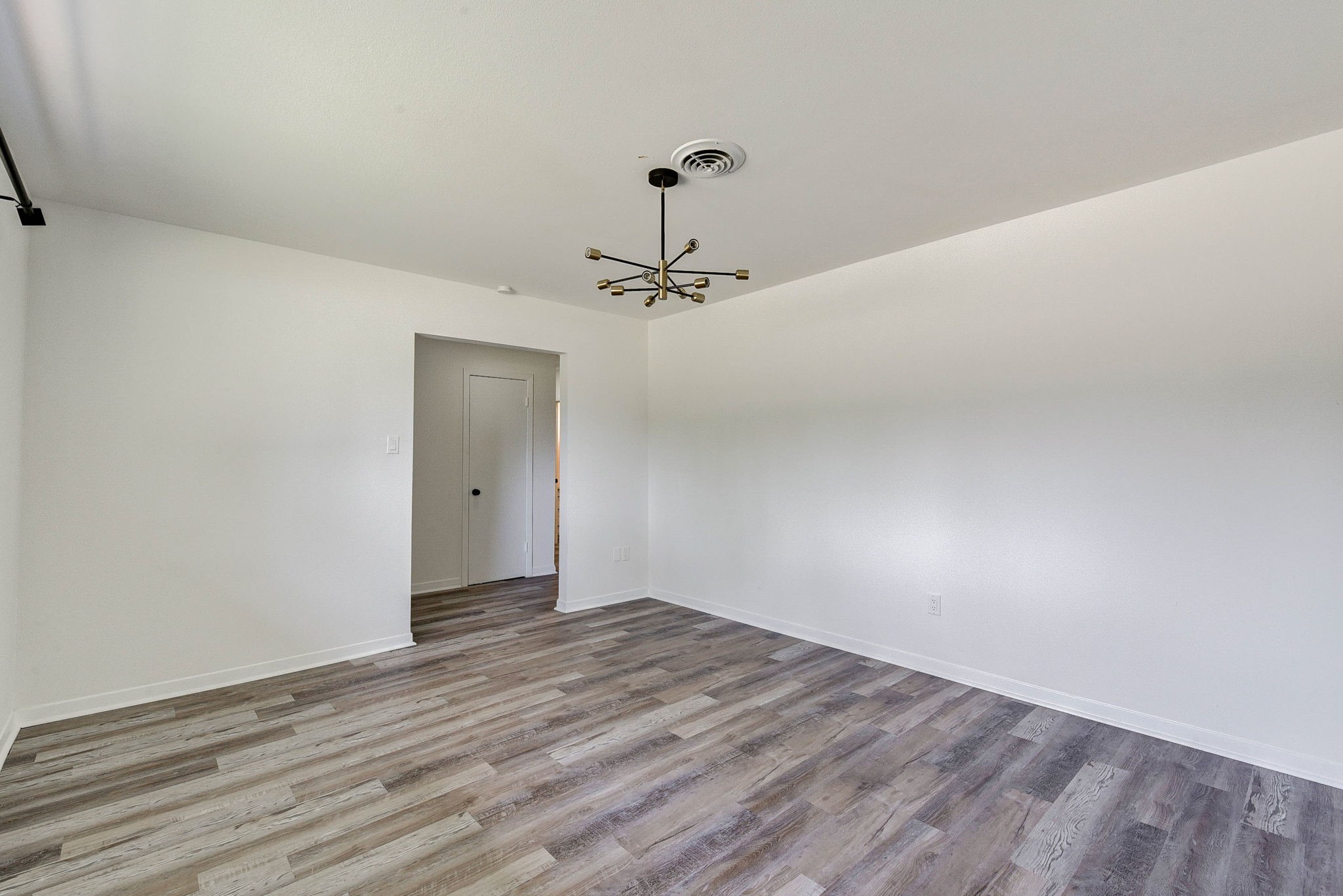 1703 N Roberson Street Property Photo 22