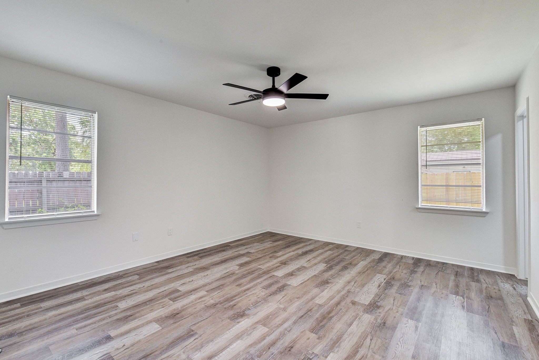 1703 N Roberson Street Property Photo 29