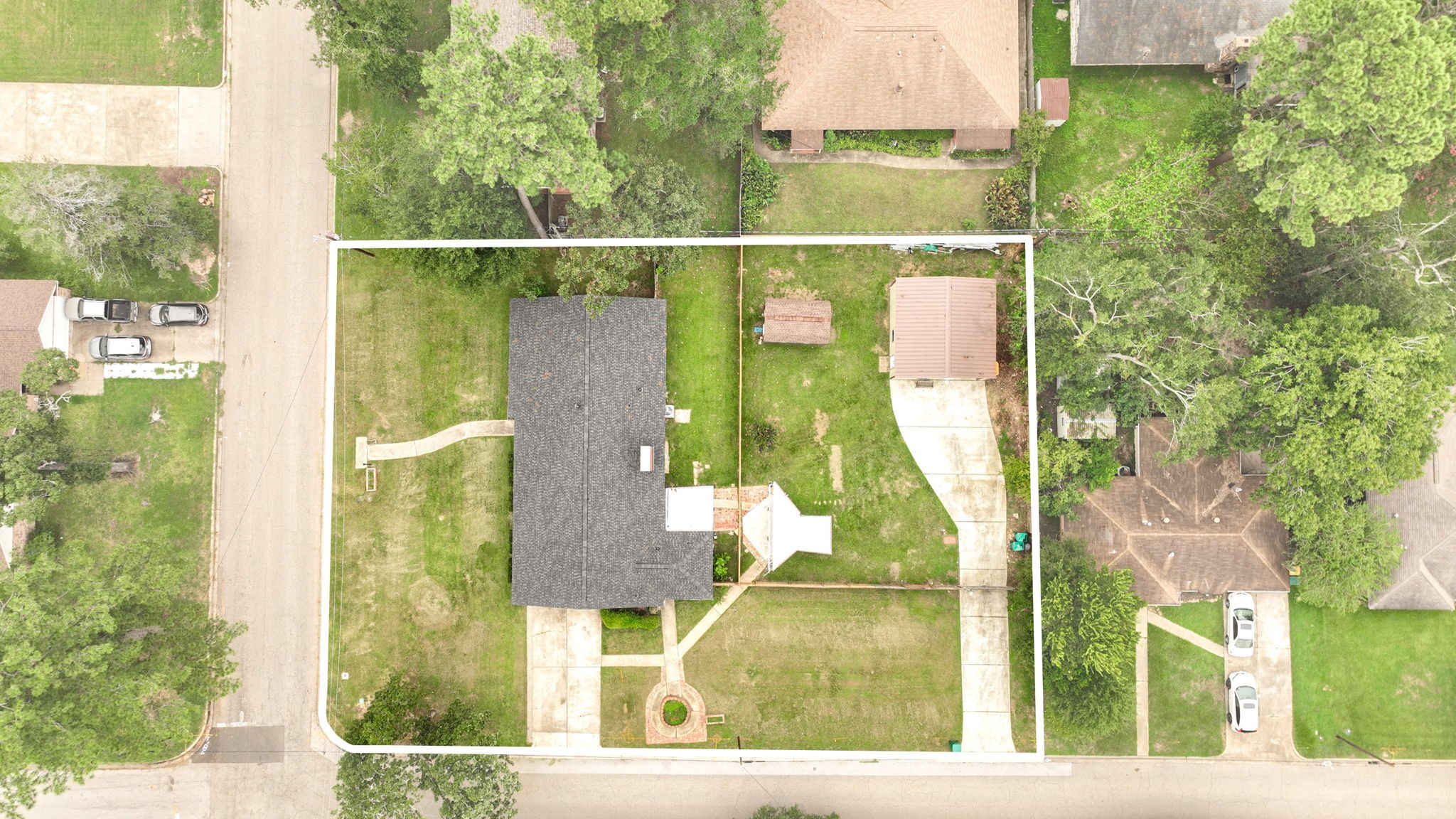 1703 N Roberson Street Property Photo 48