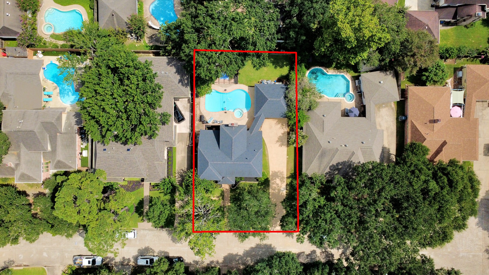 18311 Forest Town Drive Property Photo 6