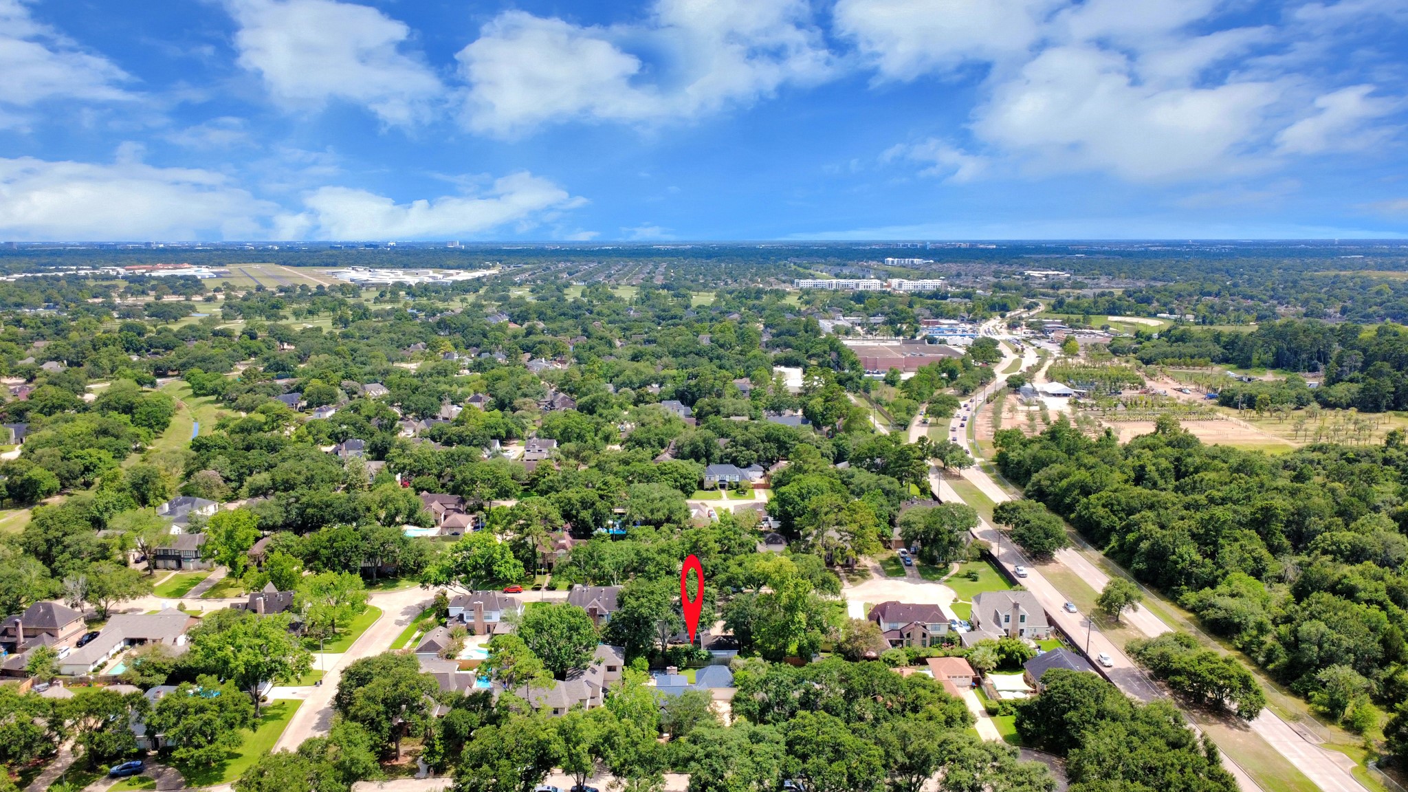 18311 Forest Town Drive Property Photo 8