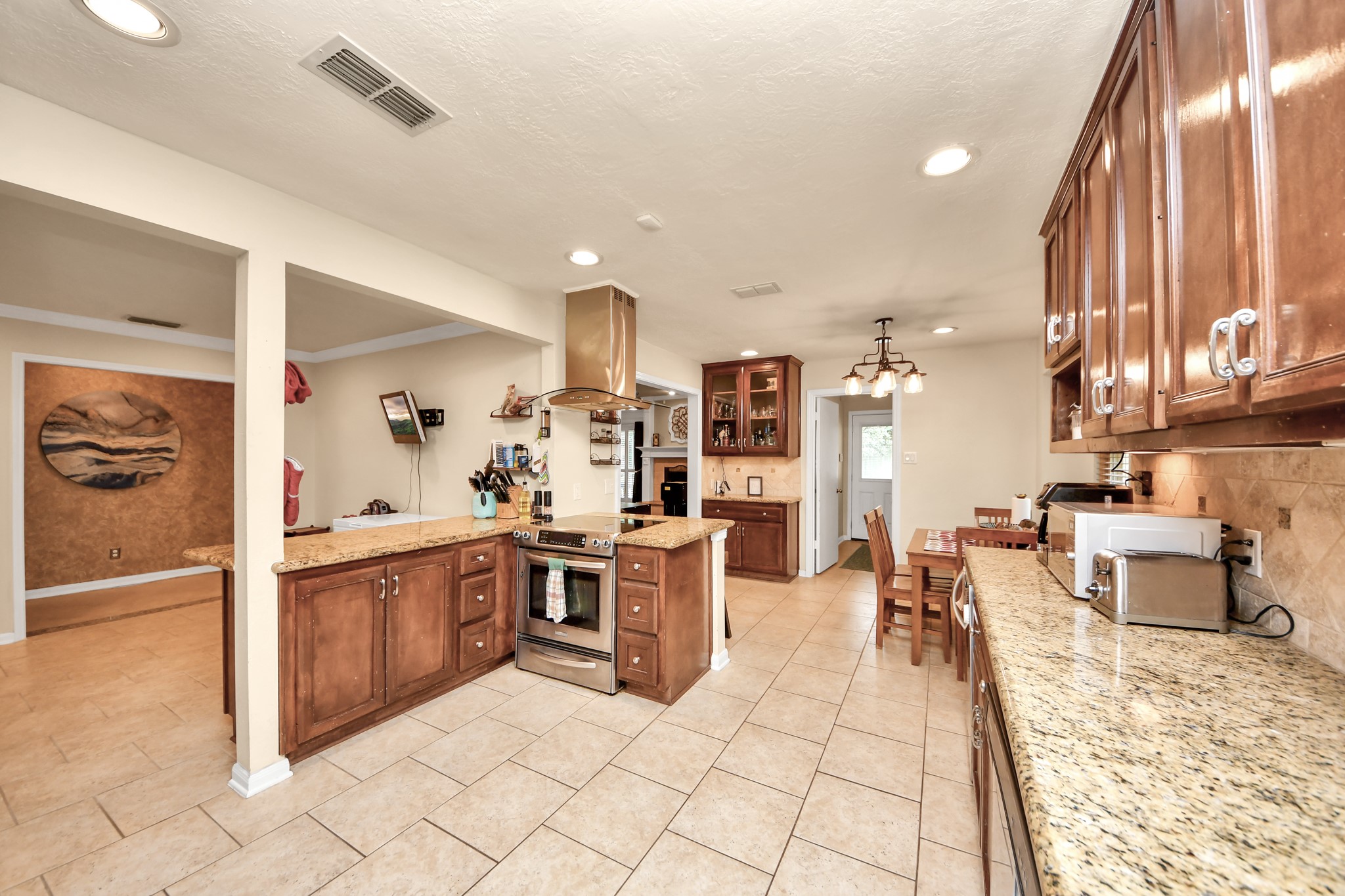 18311 Forest Town Drive Property Photo 13