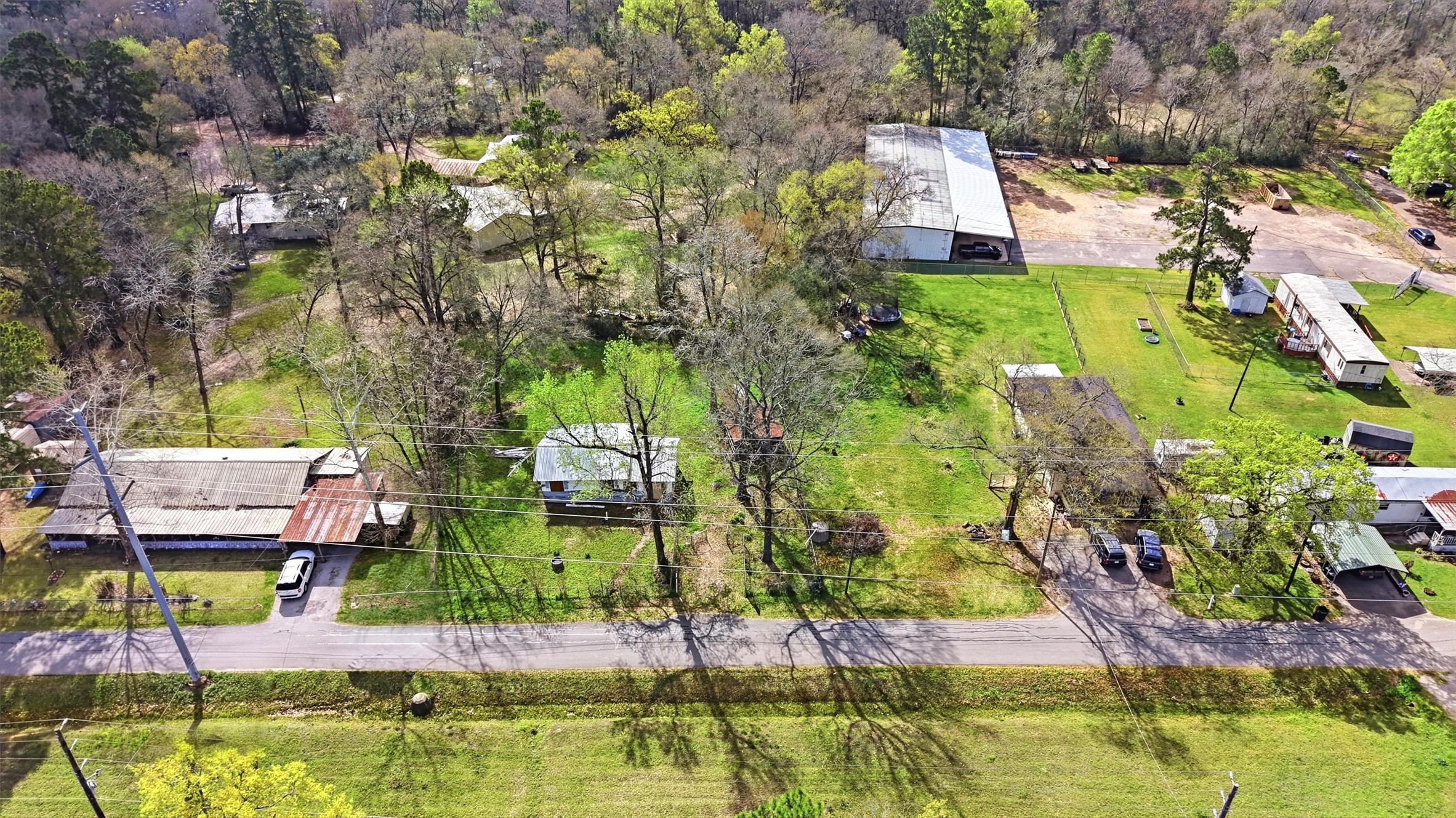 2636 Clanton Road Property Photo 2