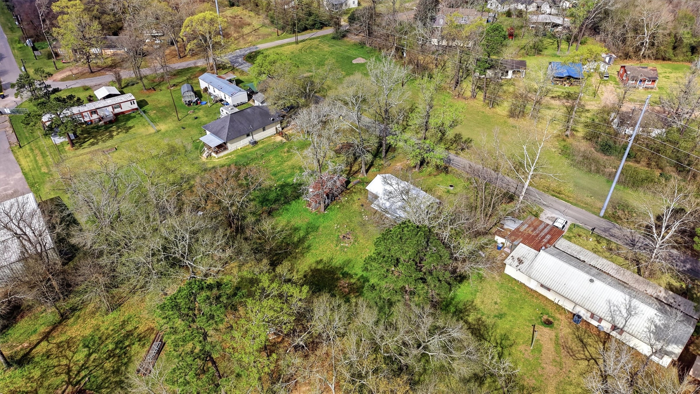 2636 Clanton Road Property Photo 9