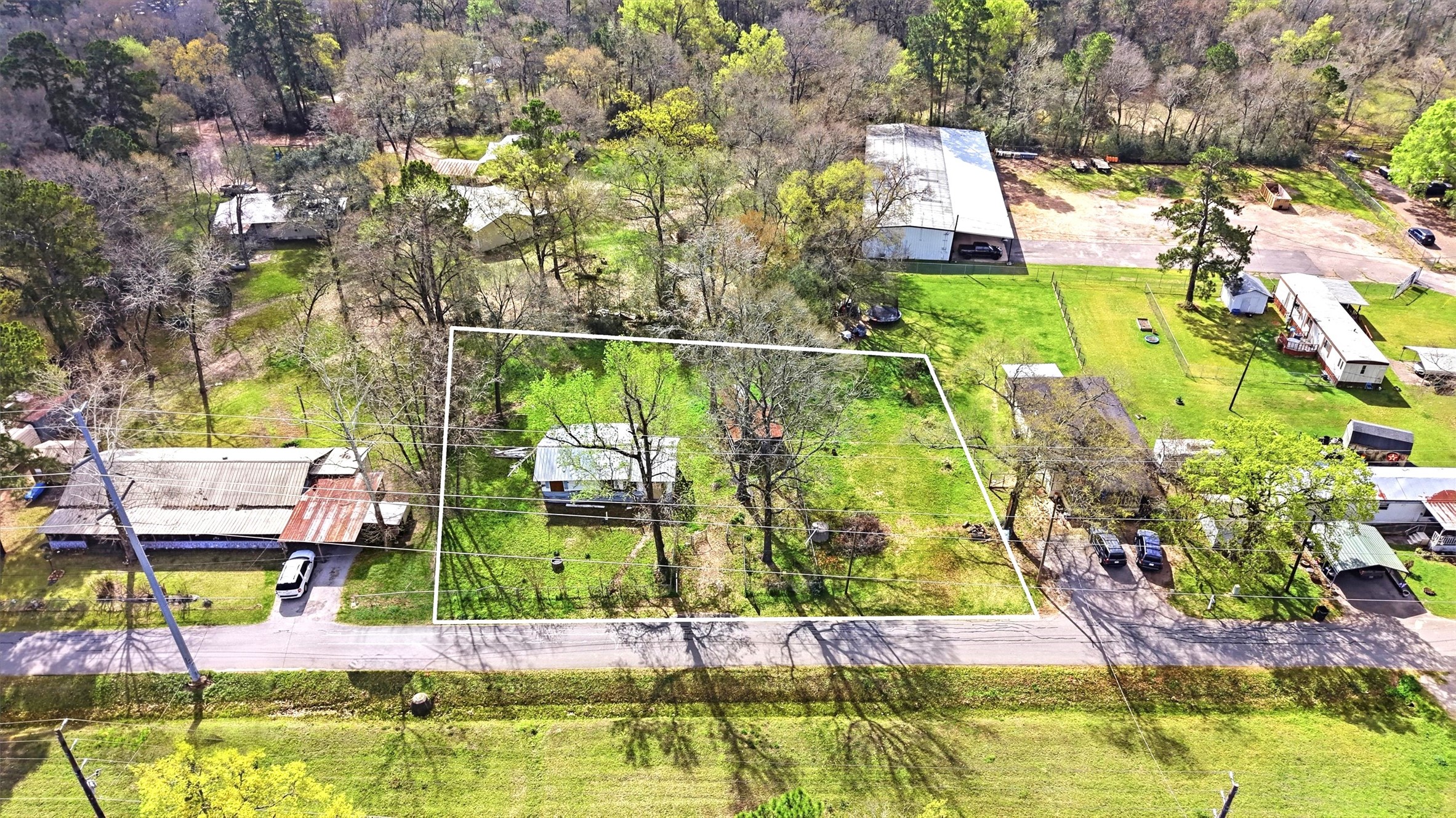 2636 Clanton Road Property Photo 10