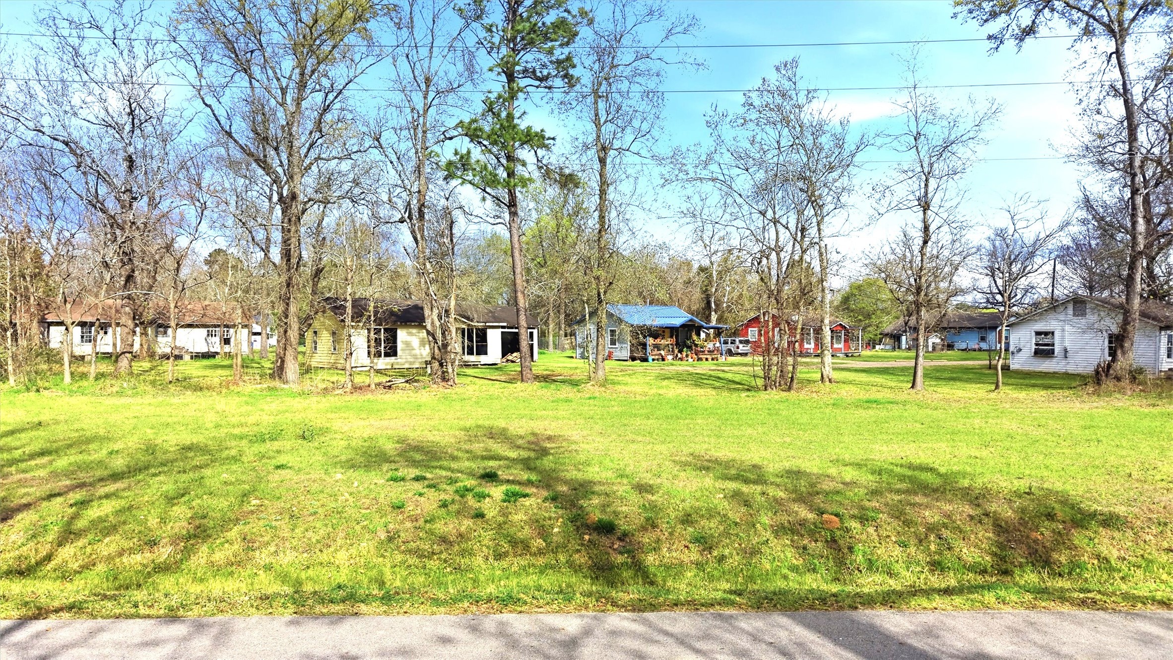 2636 Clanton Road Property Photo 17