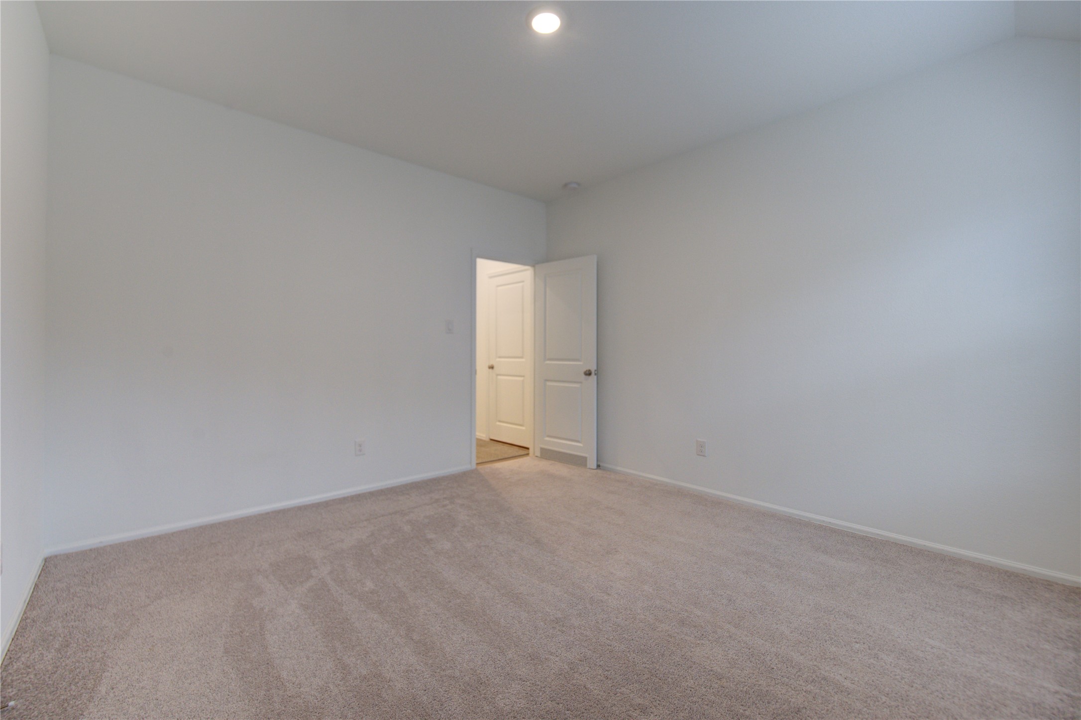 2554 Olivine Stone Drive Property Photo 10