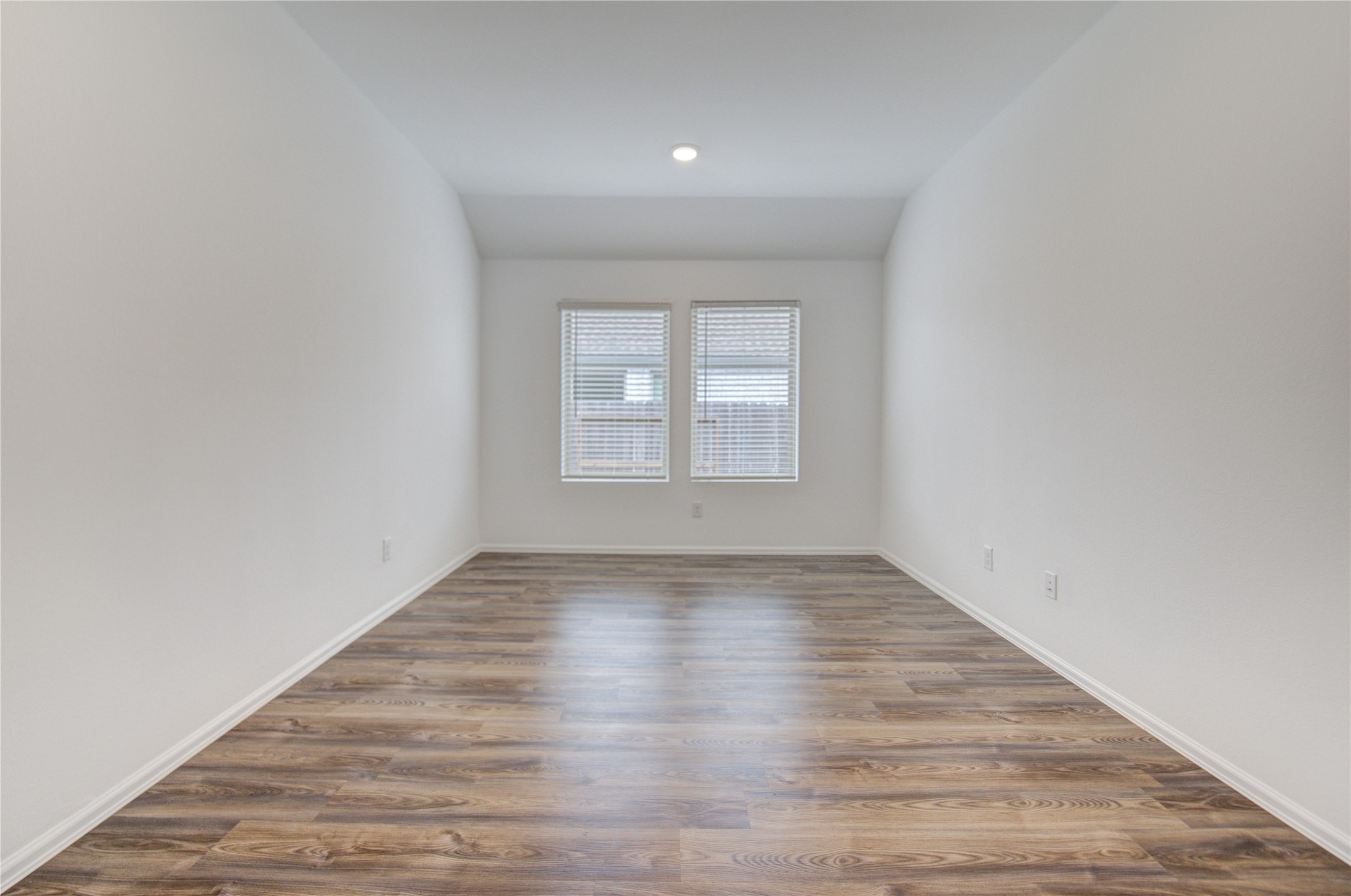 2554 Olivine Stone Drive Property Photo 12