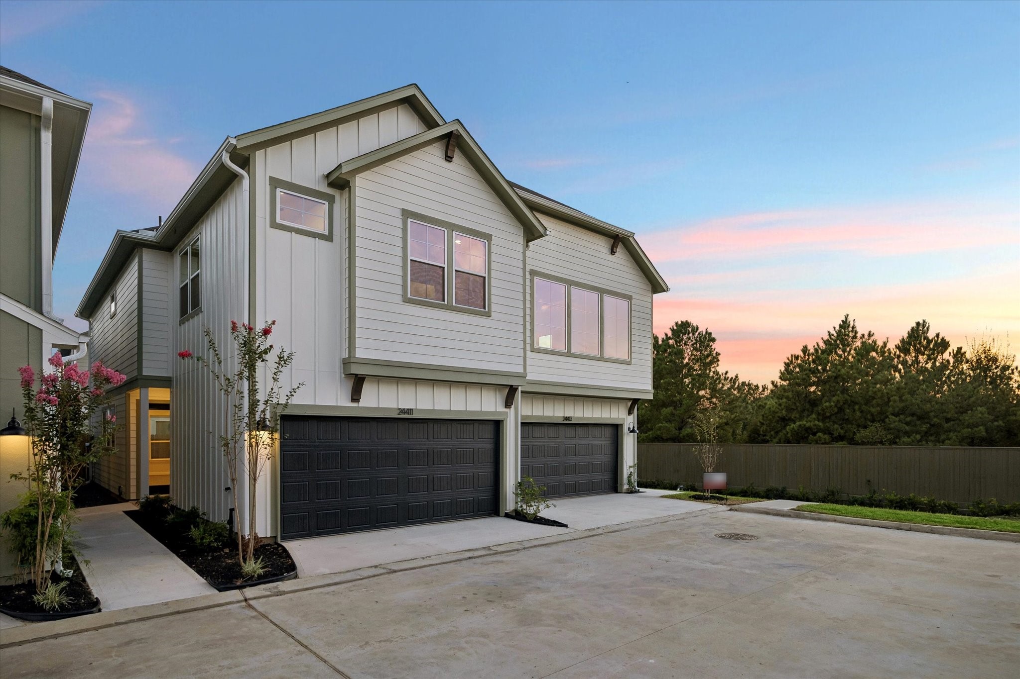 24411 Colonial Mound Drive Property Photo 1