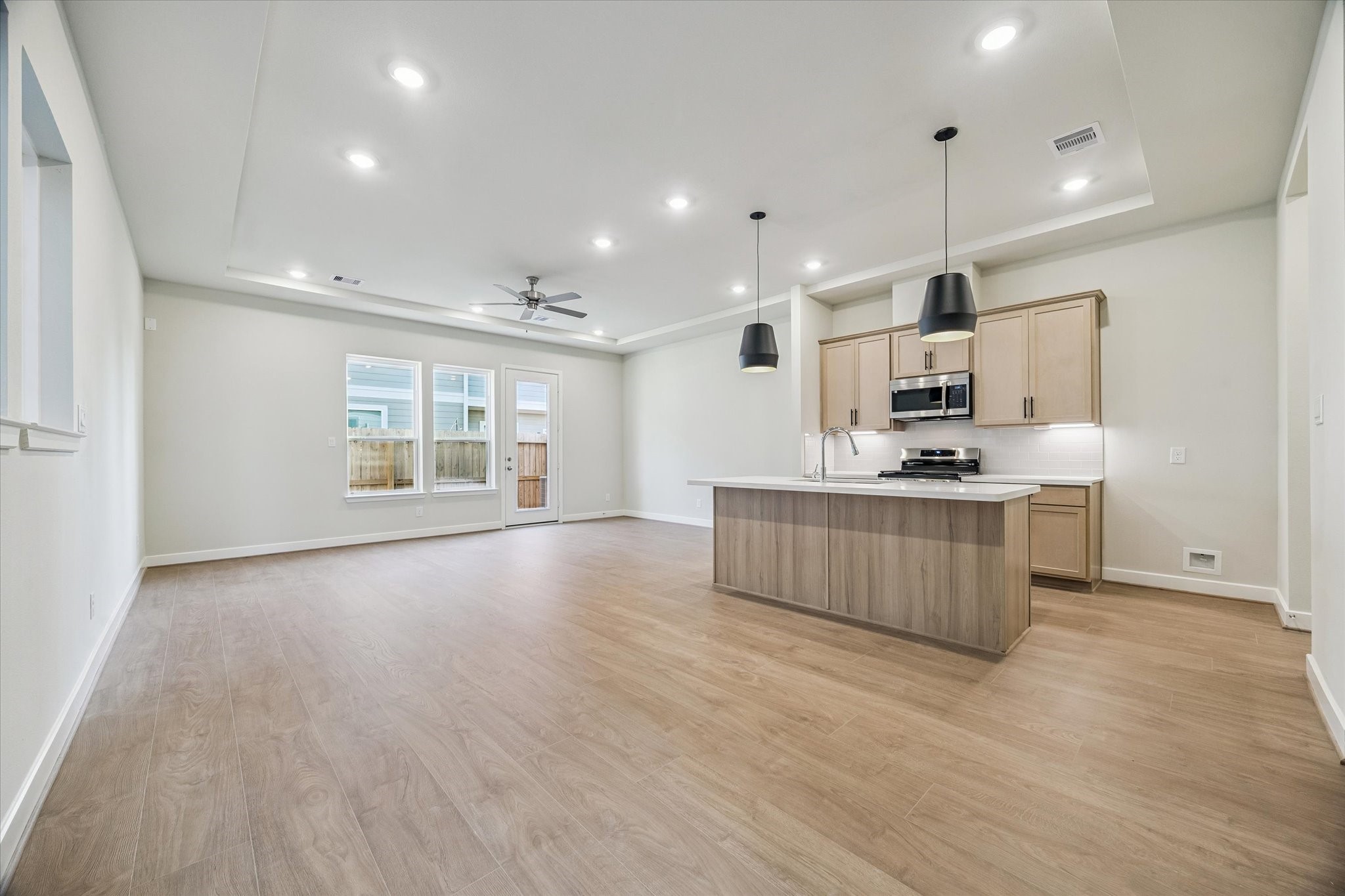 24411 Colonial Mound Drive Property Photo 3