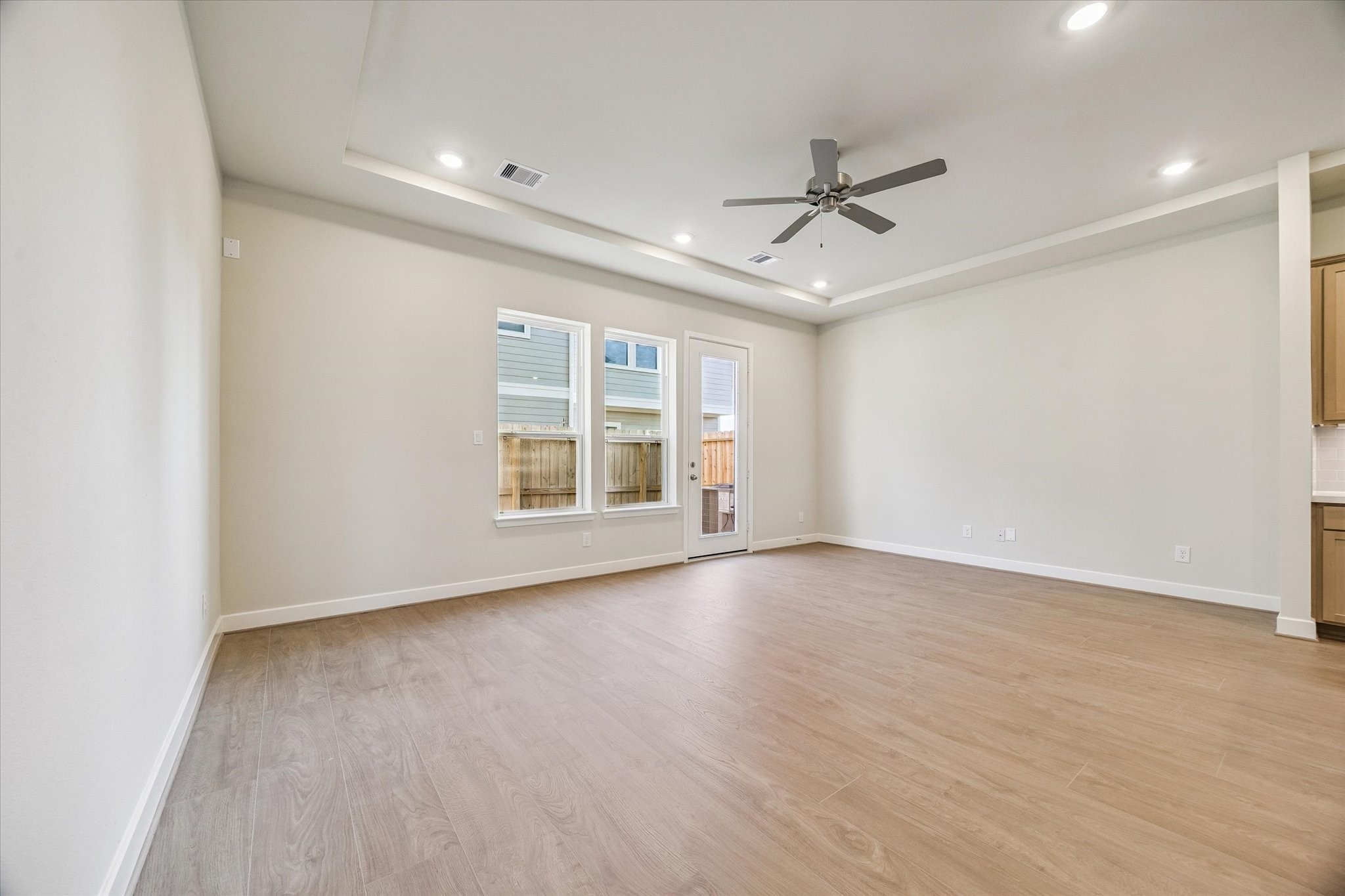24411 Colonial Mound Drive Property Photo 4