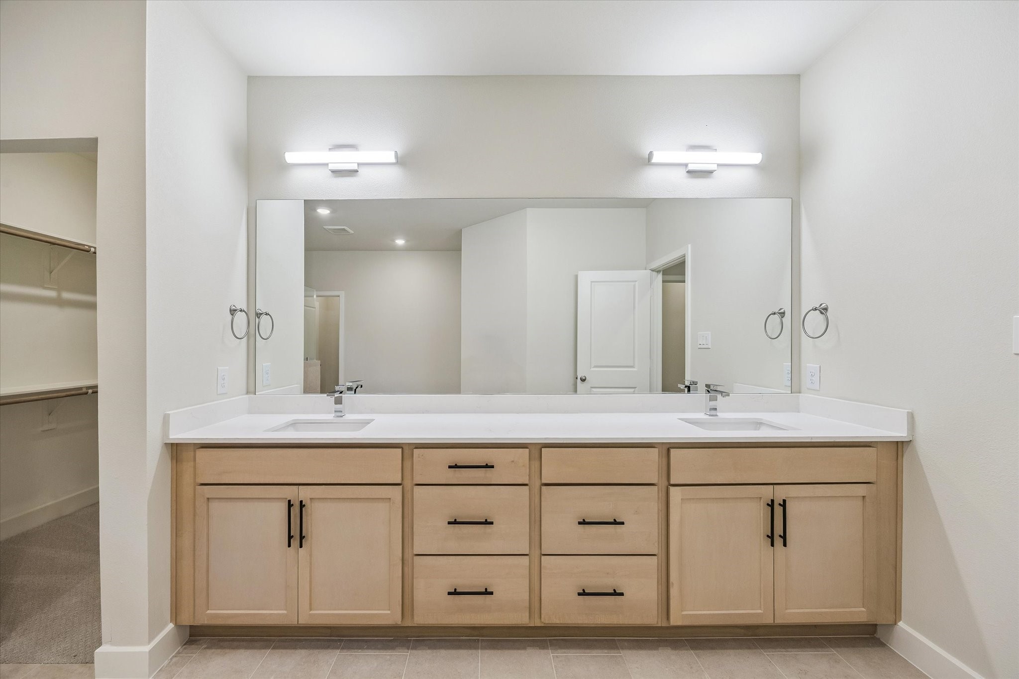 24411 Colonial Mound Drive Property Photo 11