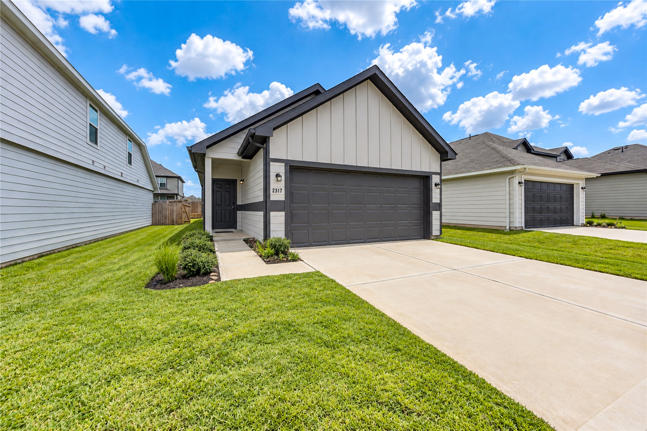2317 Green Sturgeon Court Property Photo 1