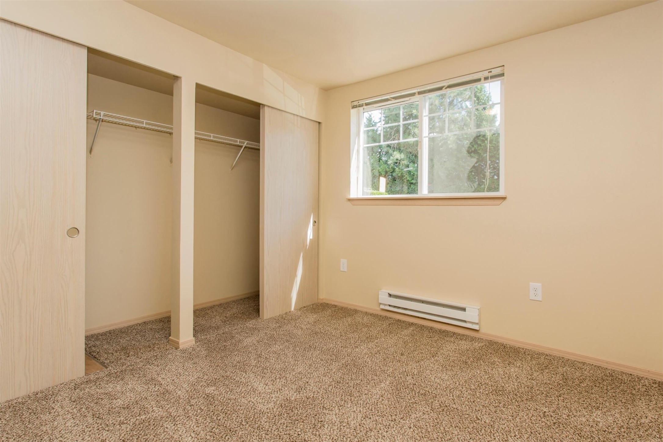 1406 Maple Ln Property Photo 9