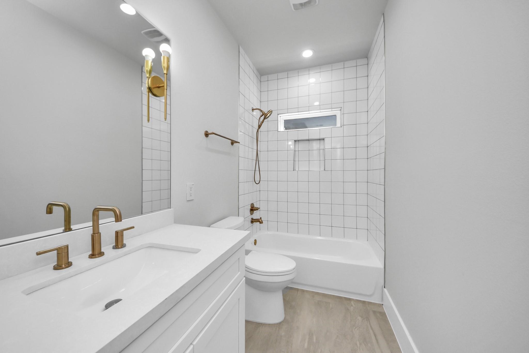6320 Milwee Street B Property Photo 15