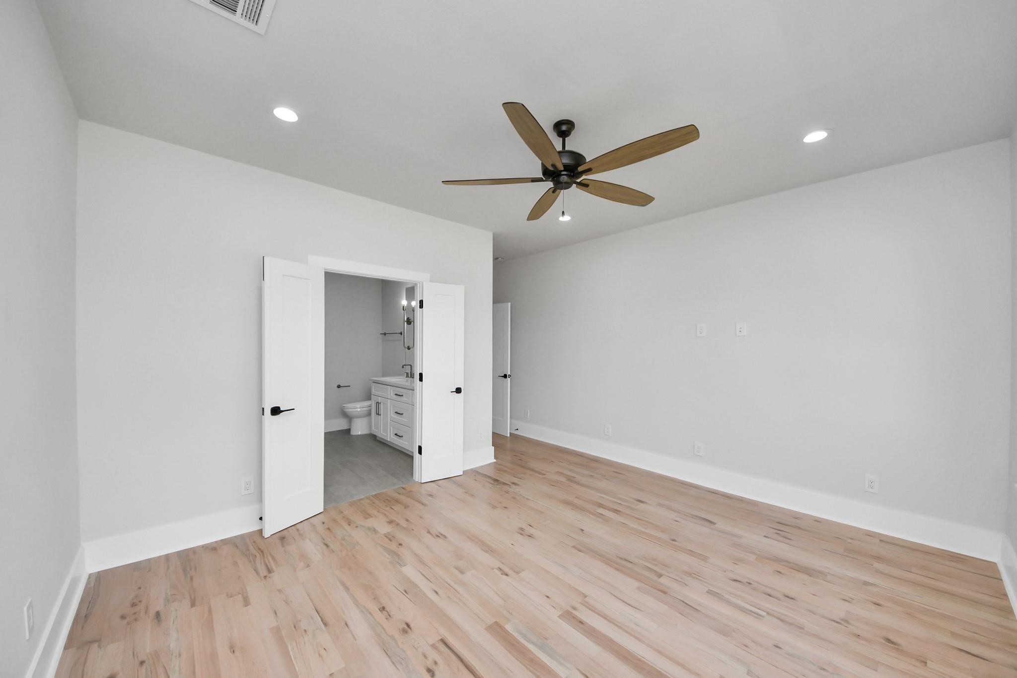 6320 Milwee Street B Property Photo 19