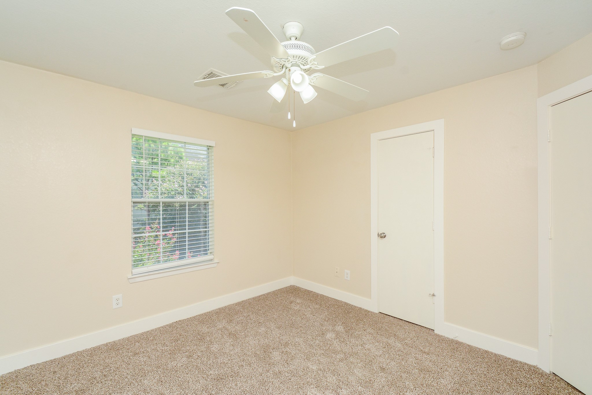 1505 Nichole Woods Drive Property Photo 16