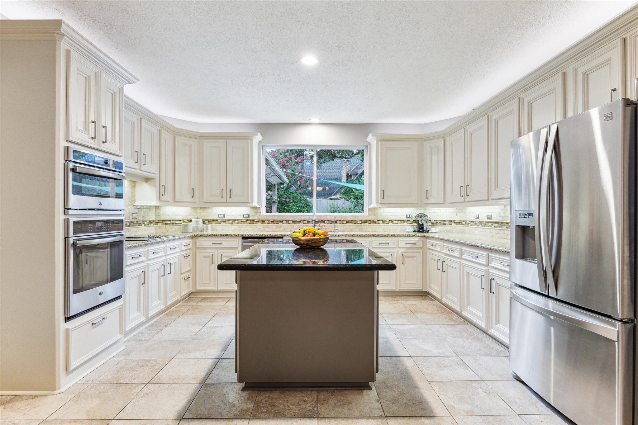 6019 Oak Creek Lane Property Photo