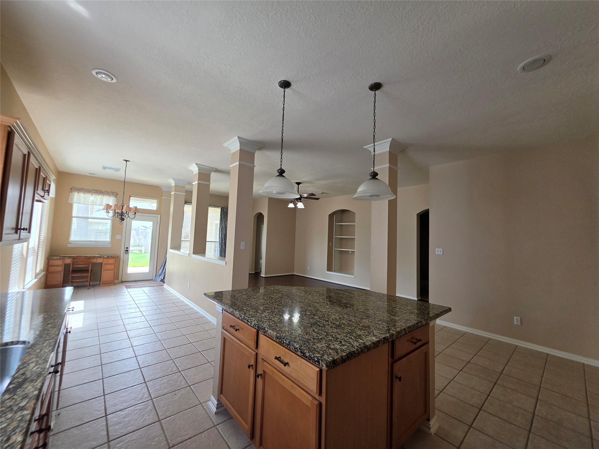 18823 Brighton Trail Lane Property Photo 4