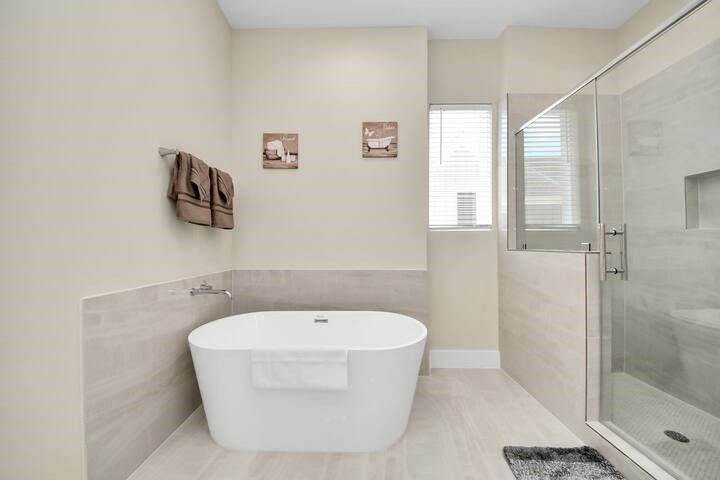 5935 Beall Street C Property Photo 12