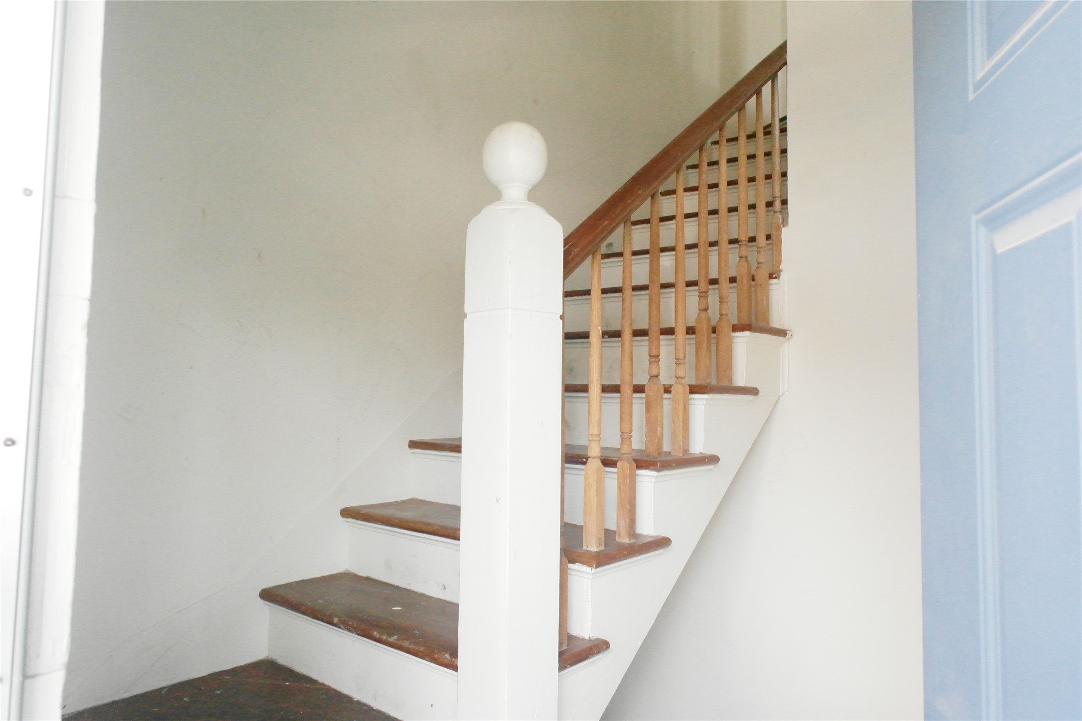 304 18th Up Property Photo 2