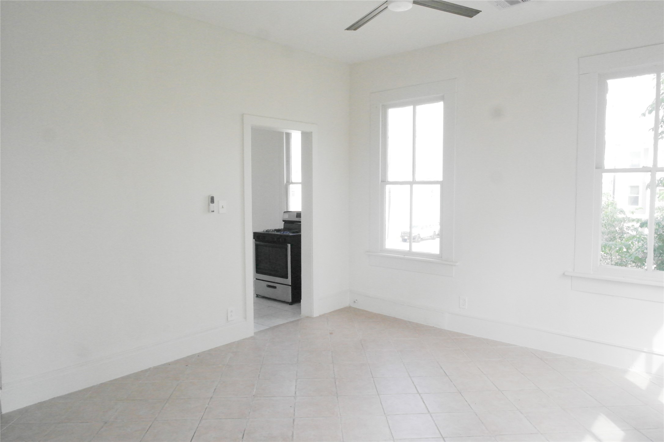 304 18th Up Property Photo 8