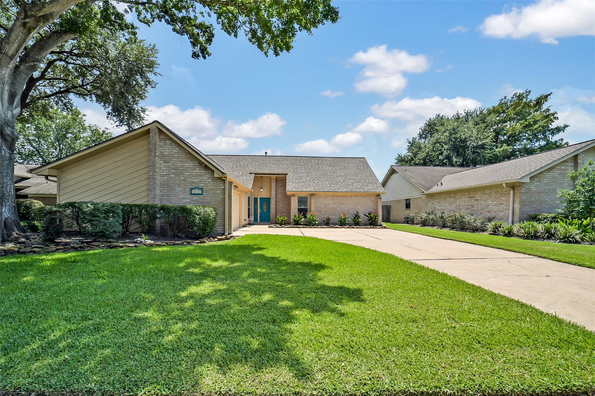 12423 Olympia Drive Property Photo 1