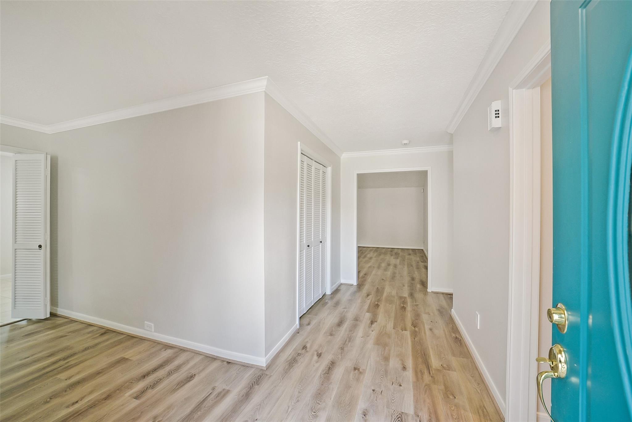 12423 Olympia Drive Property Photo 2