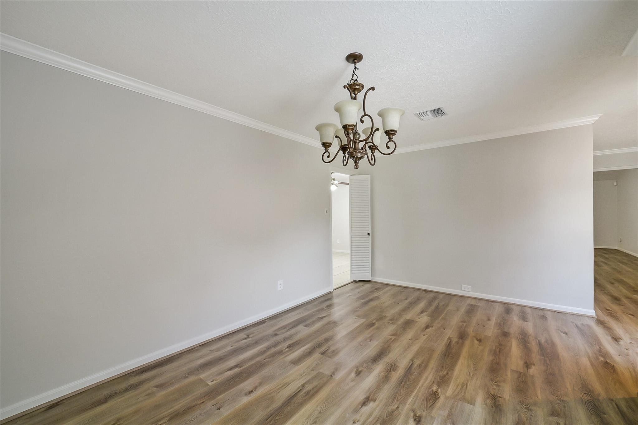12423 Olympia Drive Property Photo 16