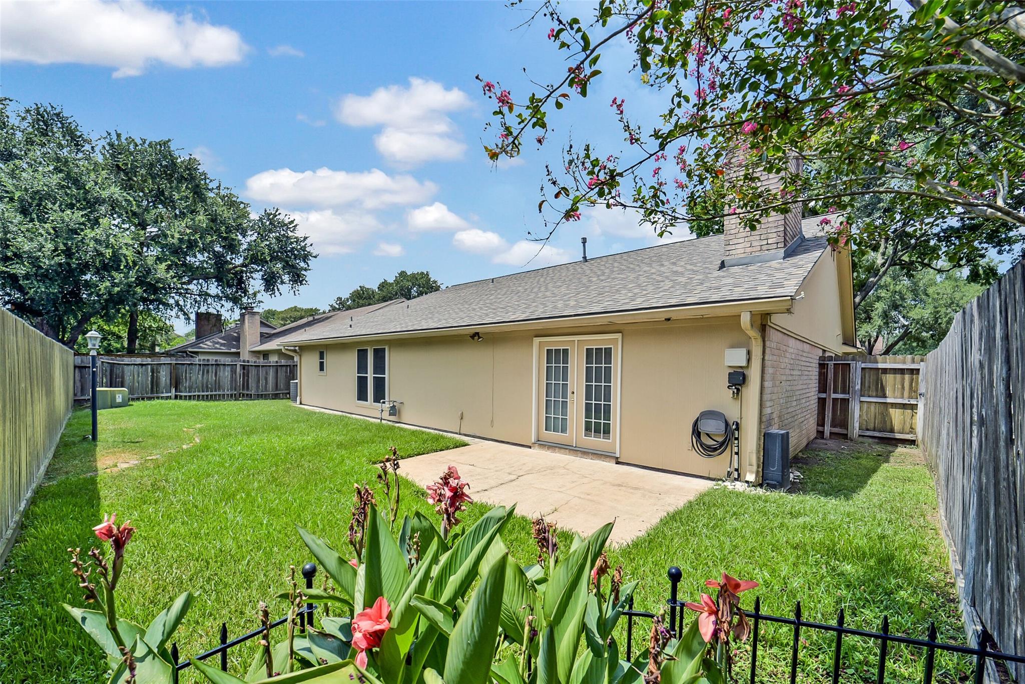 12423 Olympia Drive Property Photo 34