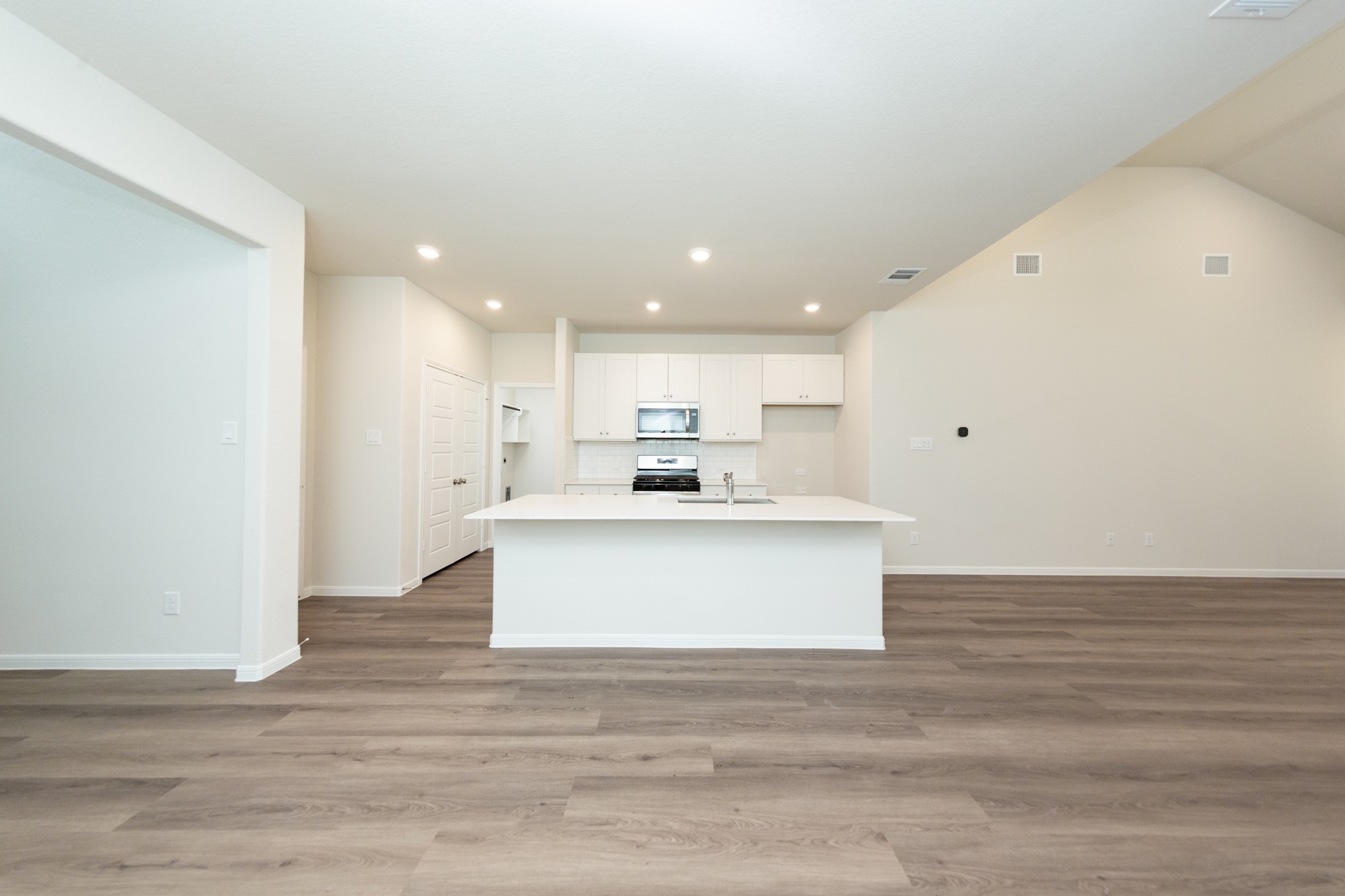 2356 Pipefish Drive Property Photo 5