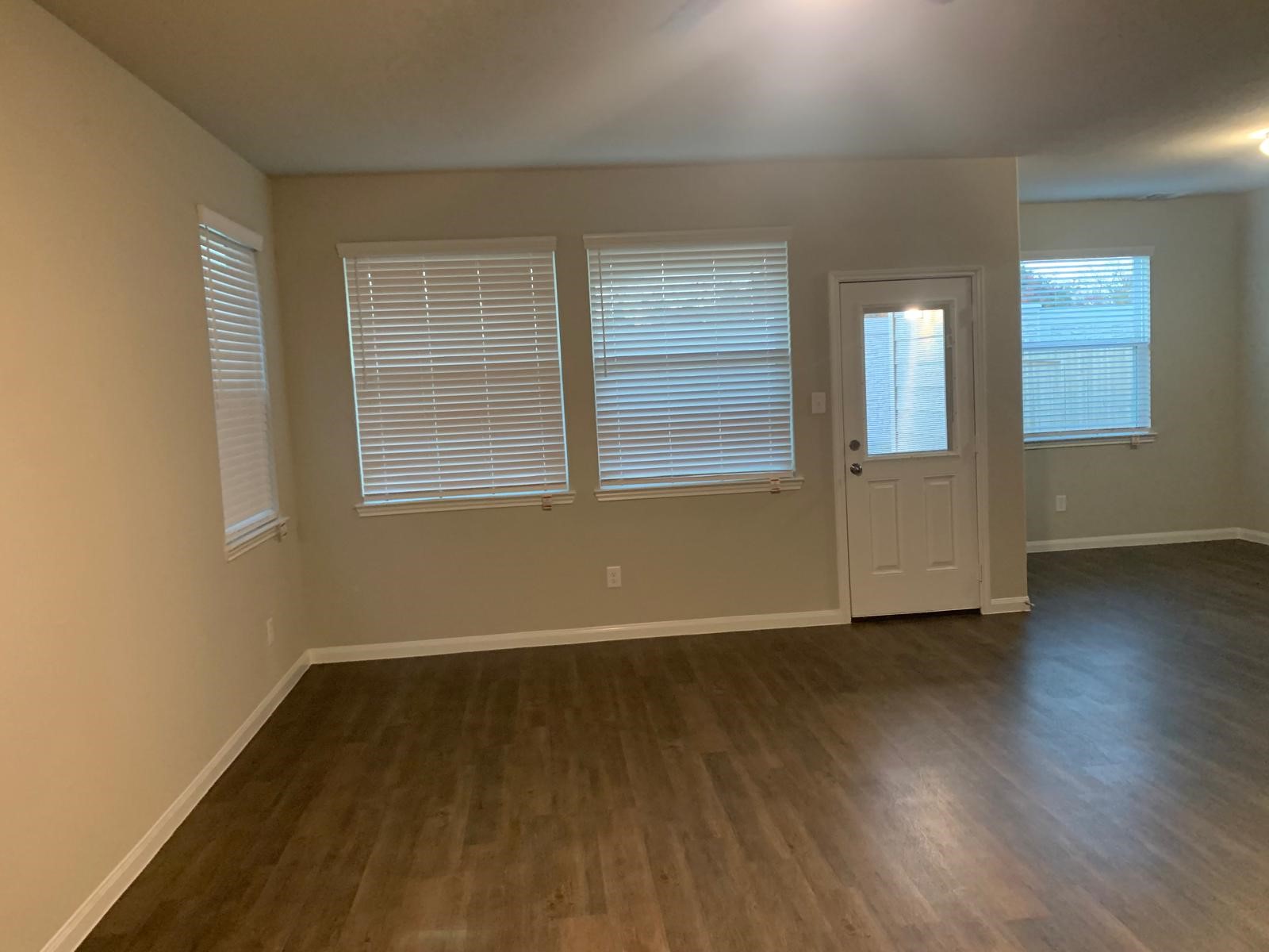 24542 Lorenzo Glaze Property Photo 3
