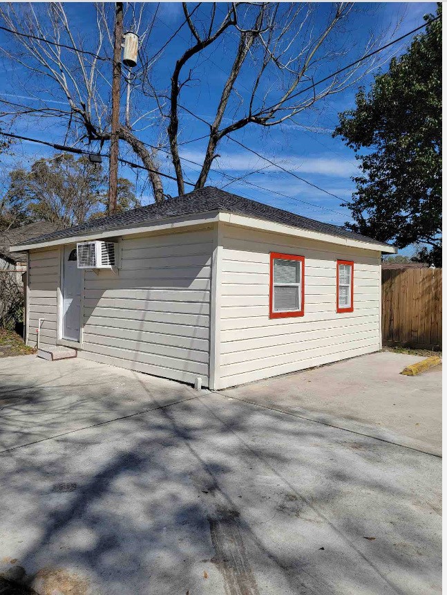 8041 Howard Drive 2 Property Photo 7