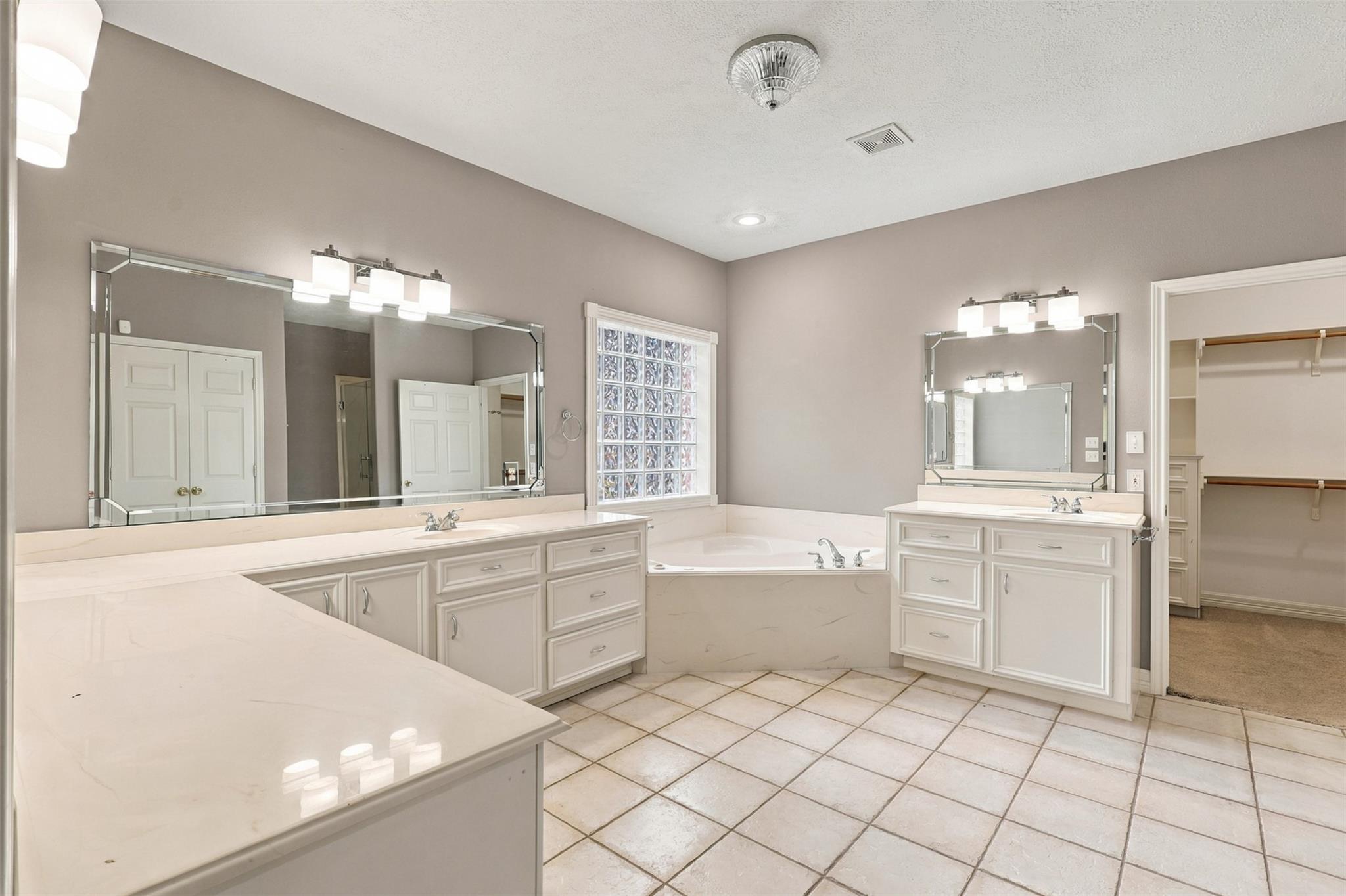 705 Fairway Oaks, Conroe Tx 77302 Property Photo 20