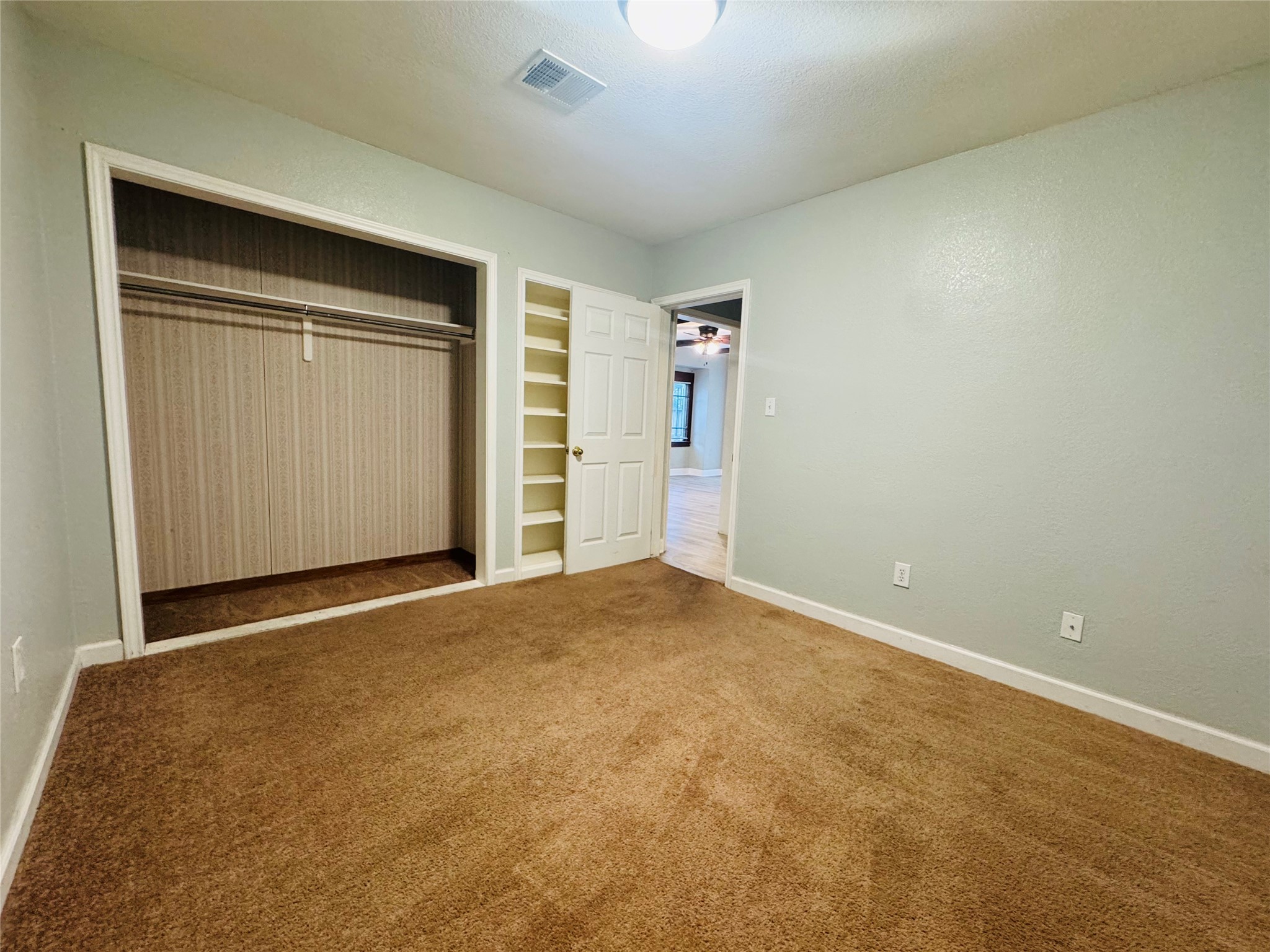 2308 Bennington Street Property Photo 16