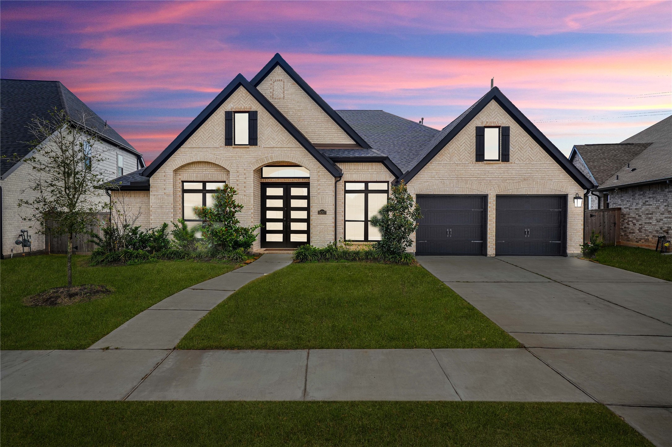 24307 Norwood Groves Drive Property Photo 1