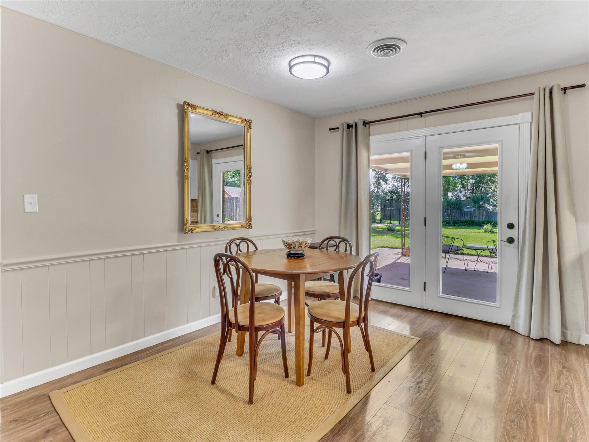 805 Bluebonnet Lane Property Photo 40