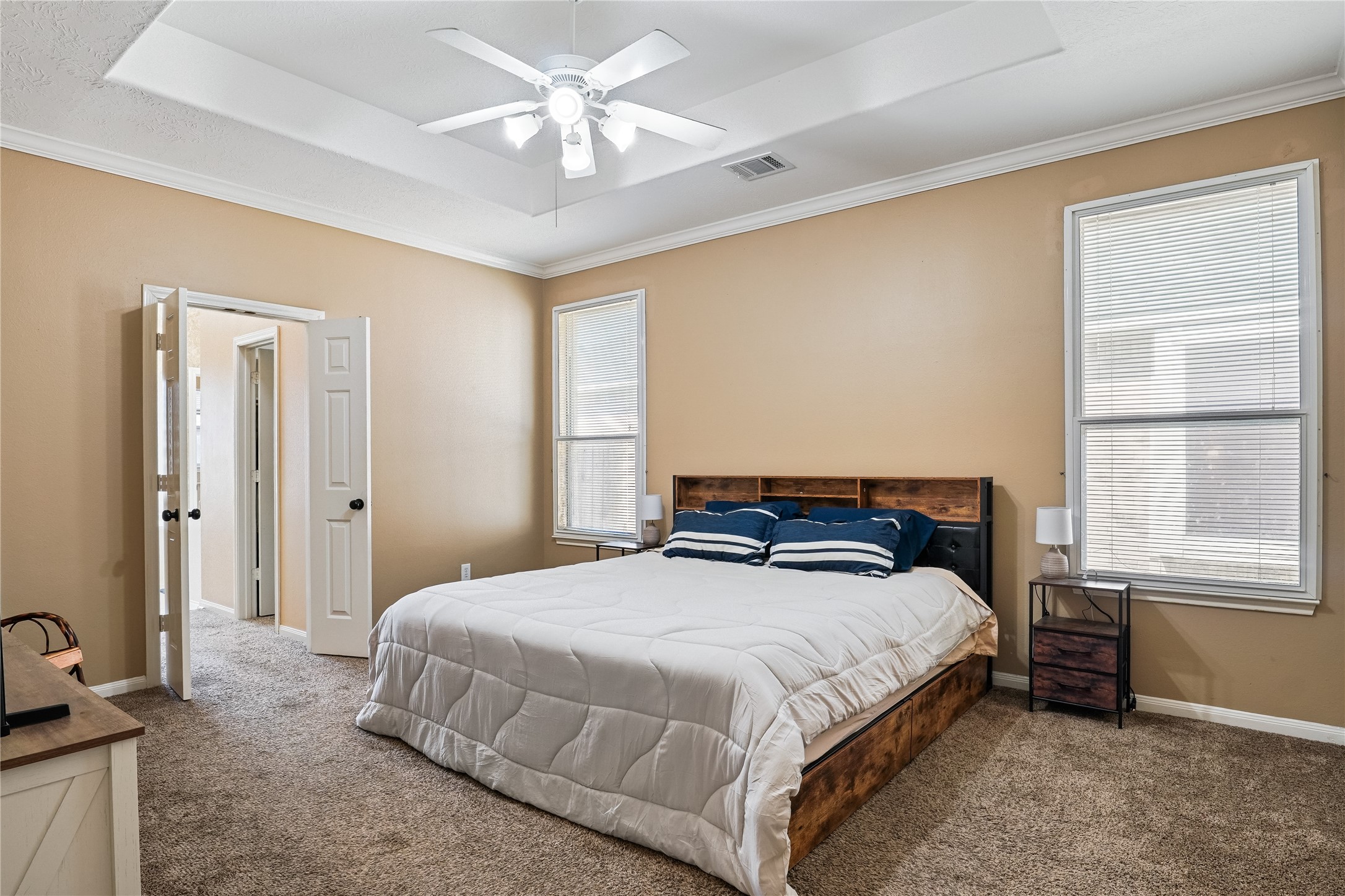 5710 Shady Hollow Court Property Photo 13