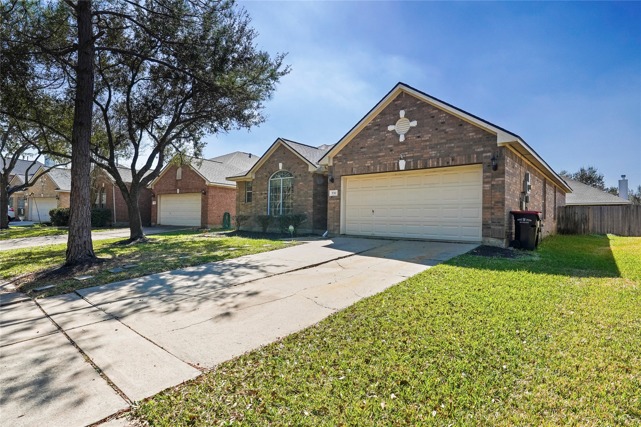 5710 Shady Hollow Court Property Photo 25