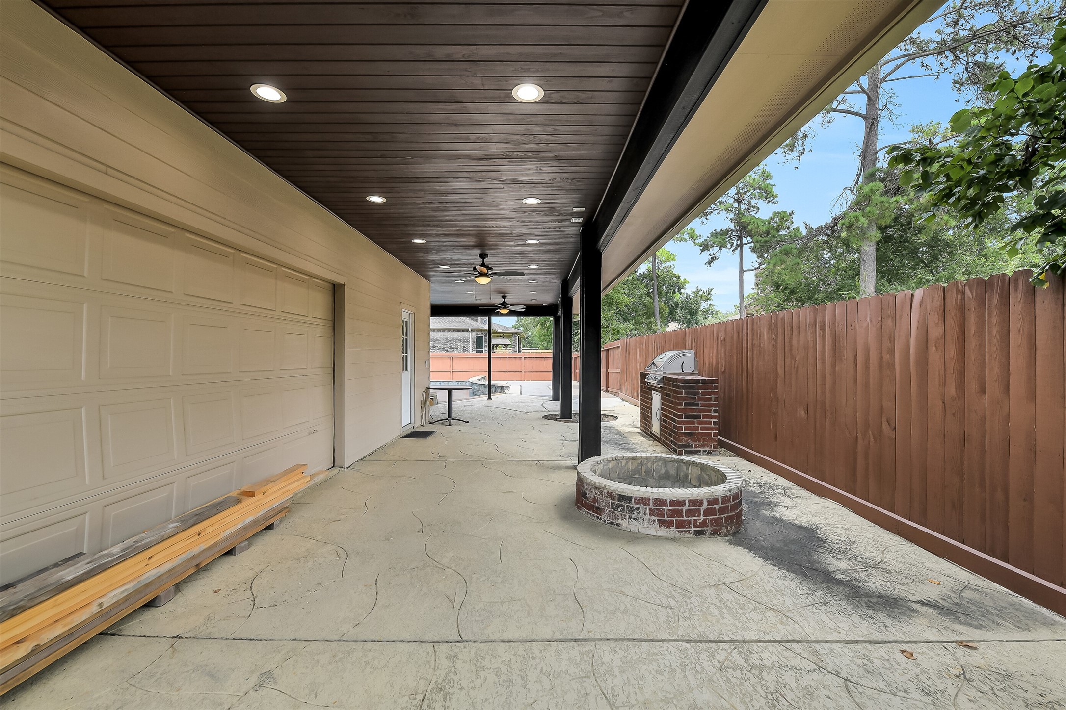 18414 Bull Pine Drive Property Photo 39