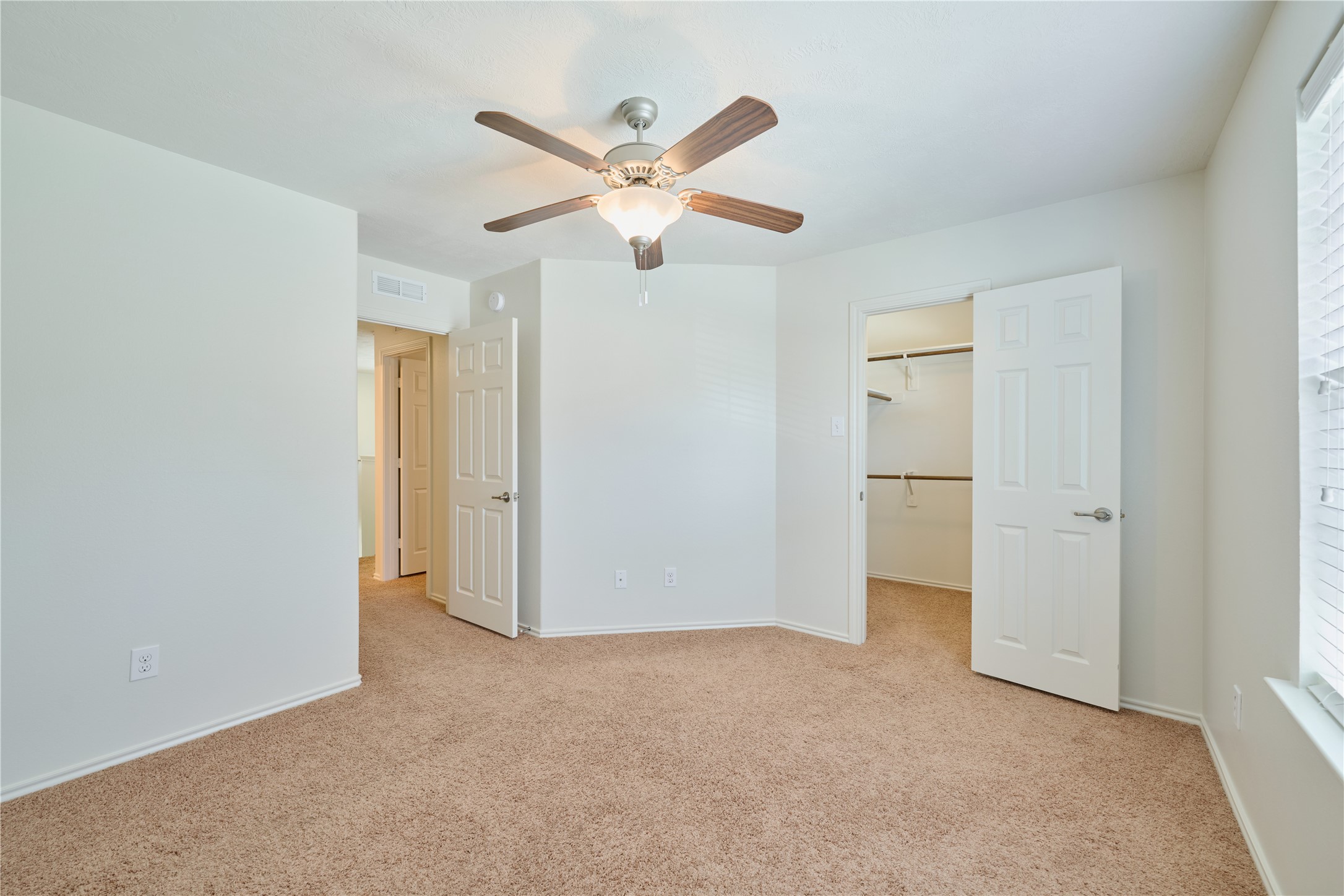 327 Bloomhill Place Property Photo 28