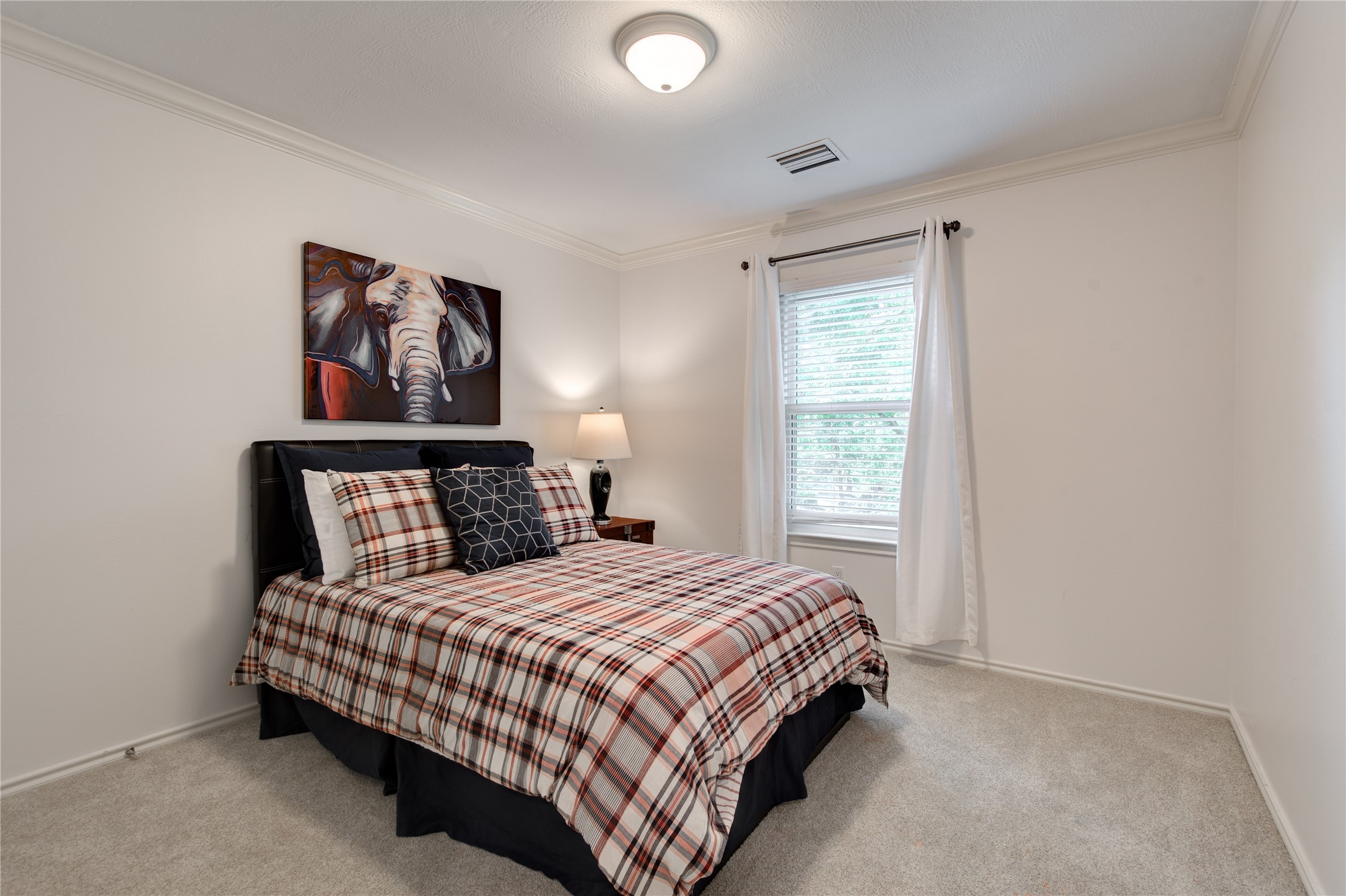 35 N Walden Elms Circle Property Photo 10